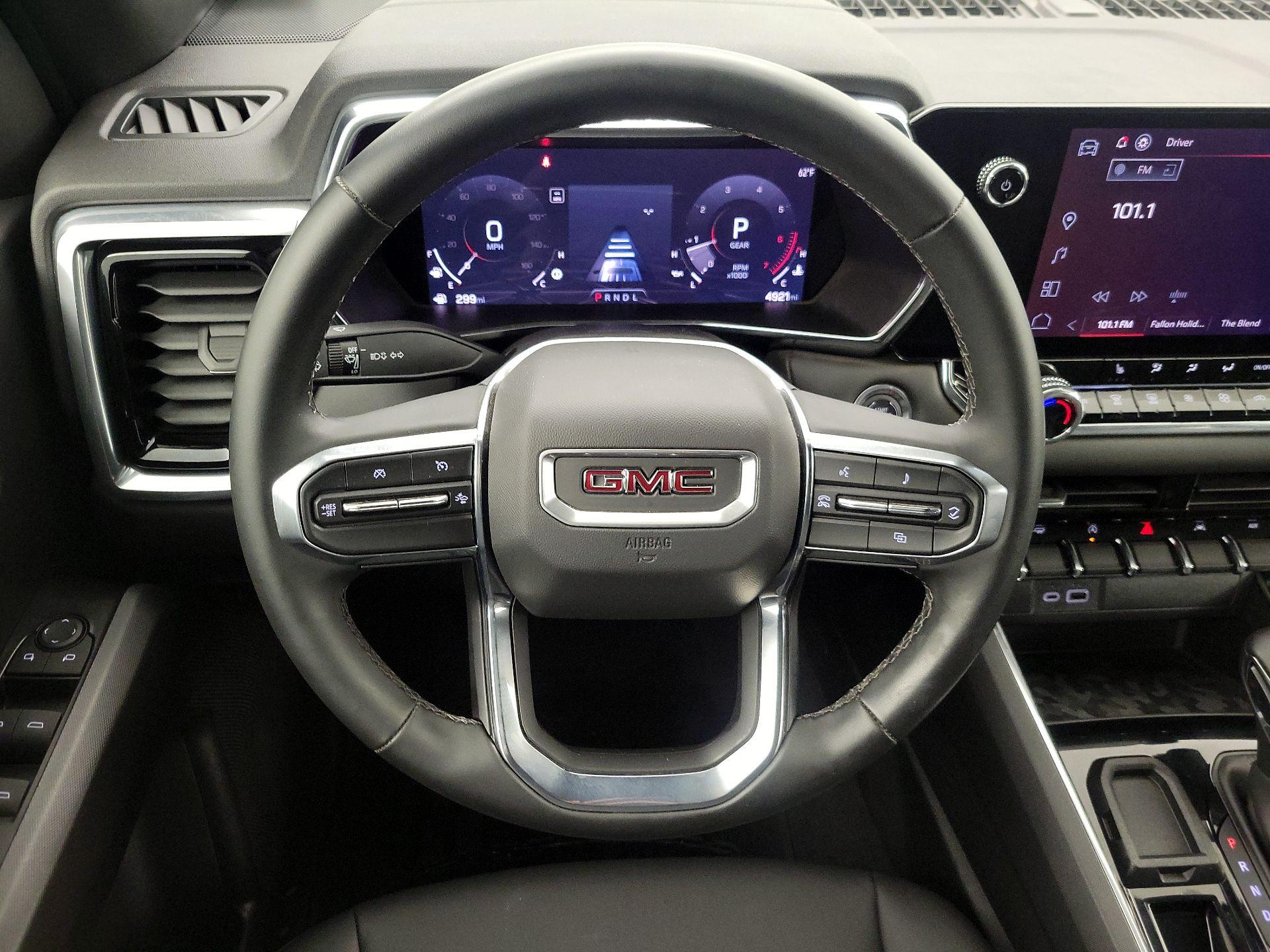 Thumbnail: 2024 GMC Canyon - 10