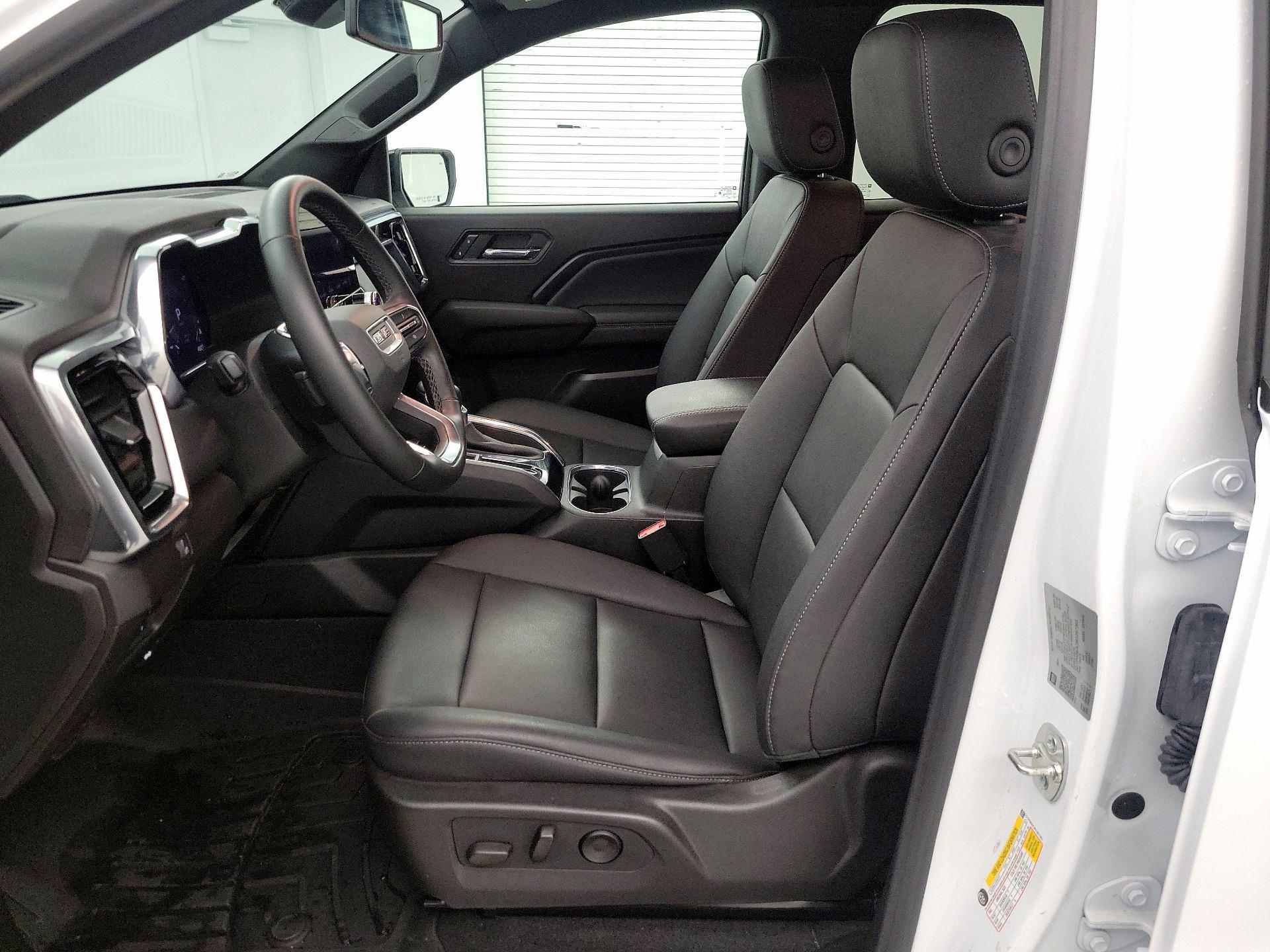 Thumbnail: 2024 GMC Canyon - 11