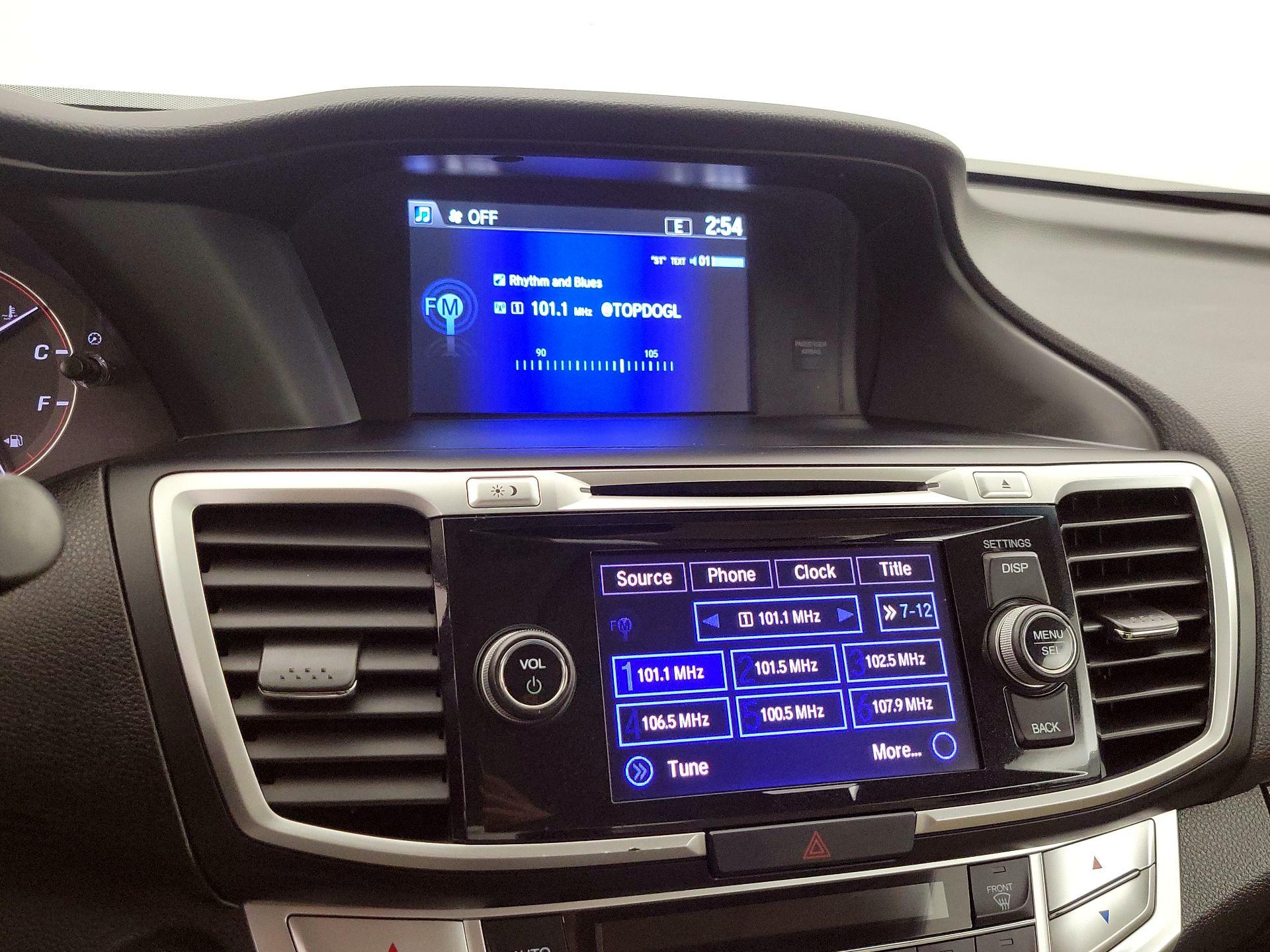 Thumbnail: 2015 Honda Accord - 15