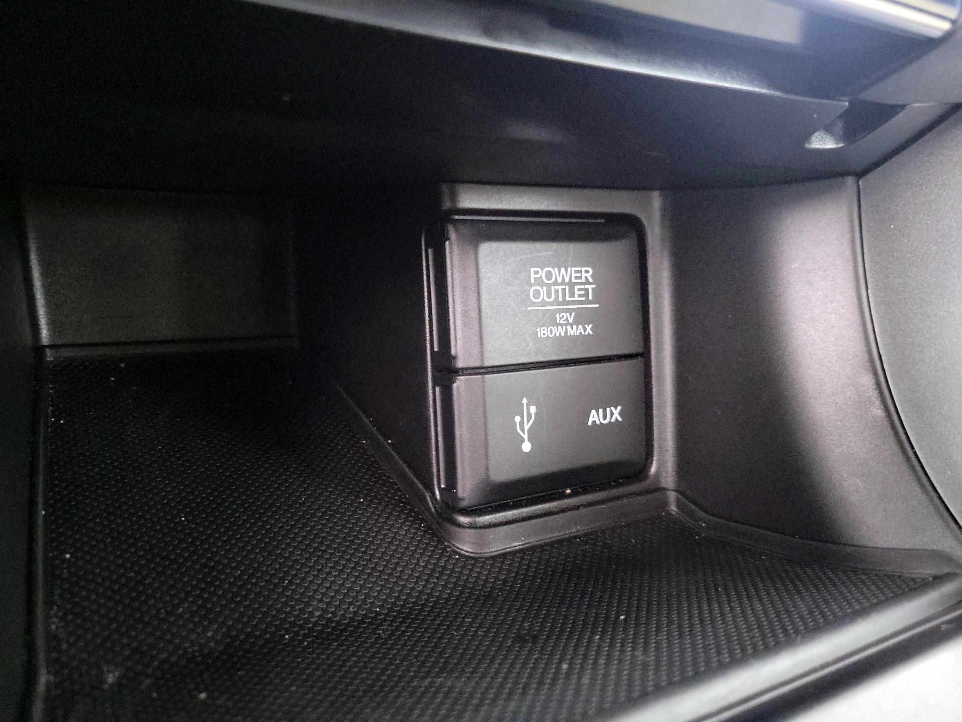 Thumbnail: 2015 Honda Accord - 18