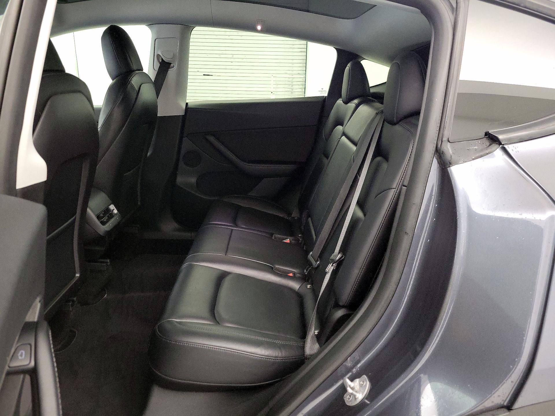 Thumbnail: 2021 Tesla Model Y - 18