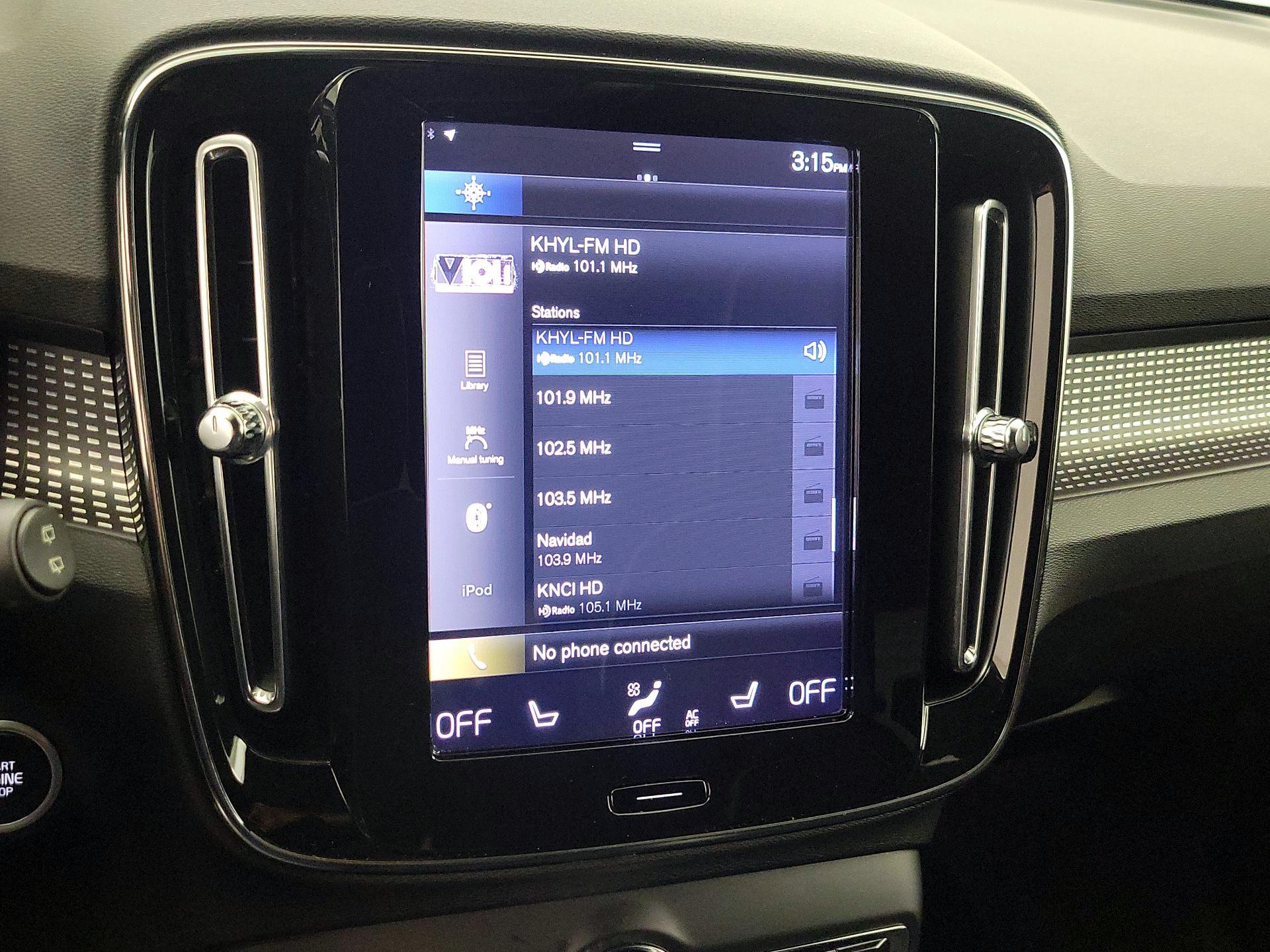 Thumbnail: 2020 Volvo XC40 - 14