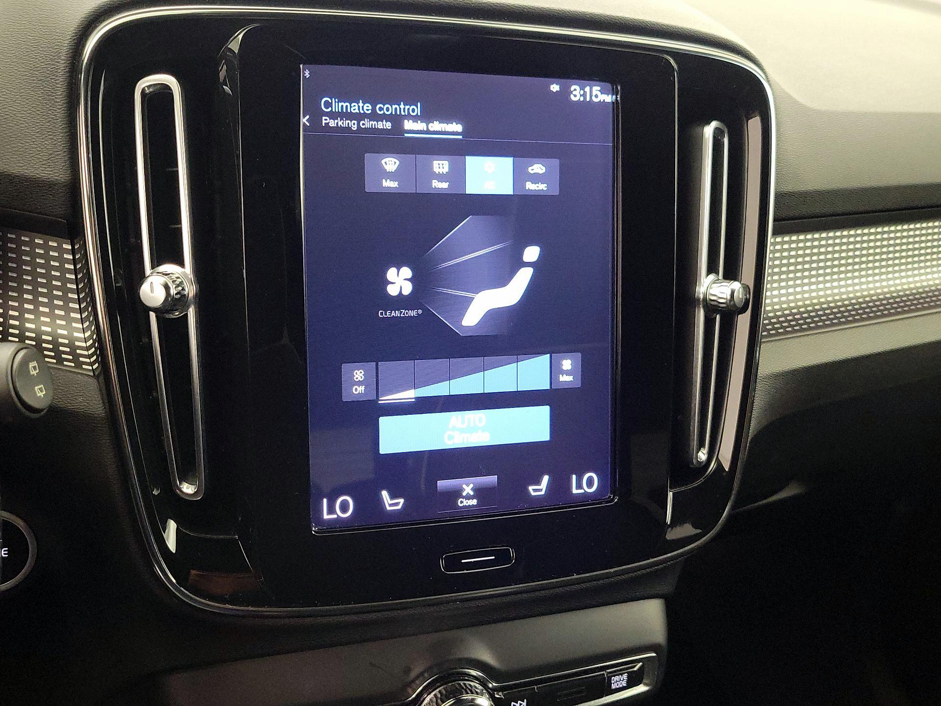 Thumbnail: 2020 Volvo XC40 - 15