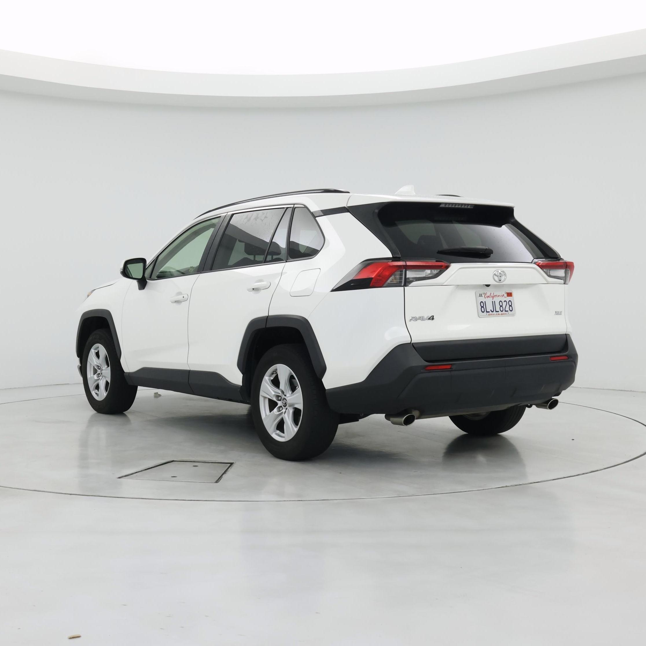Thumbnail: 2019 Toyota RAV4 - 2