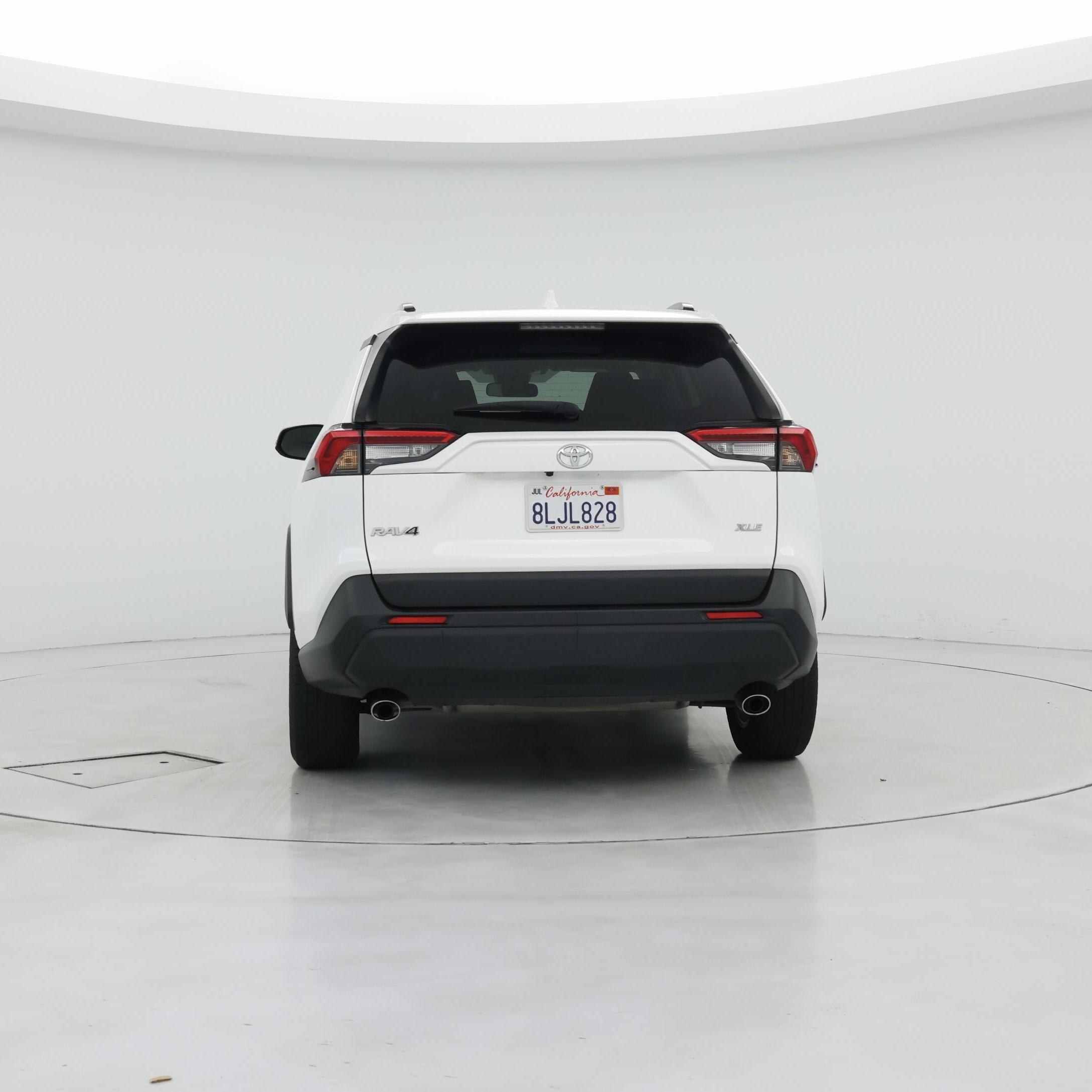 Thumbnail: 2019 Toyota RAV4 - 6