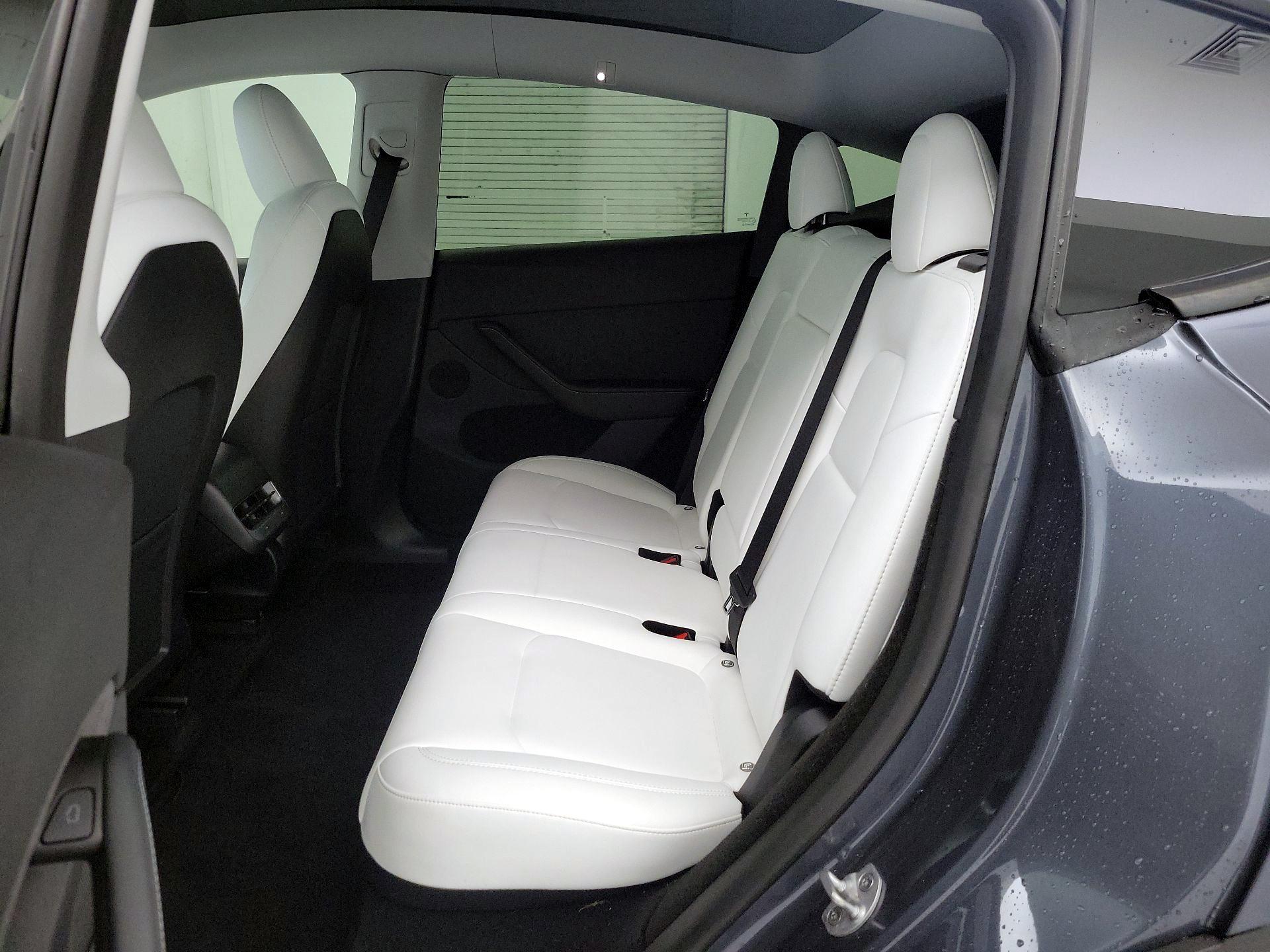 Thumbnail: 2023 Tesla Model Y - 18