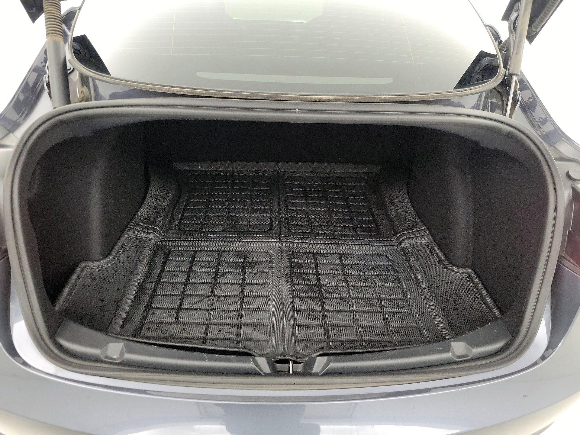 Thumbnail: 2023 Tesla Model 3 - 19