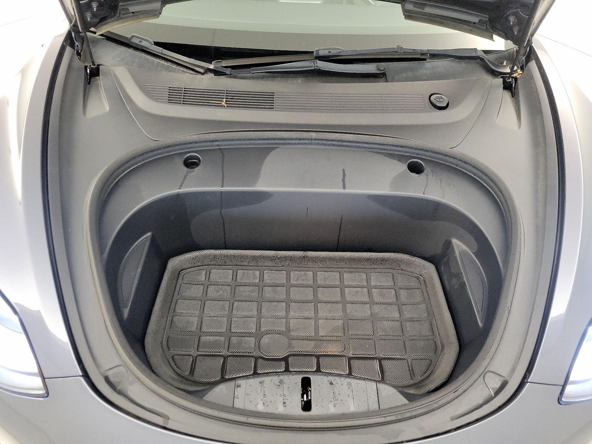 Thumbnail: 2023 Tesla Model 3 - 20