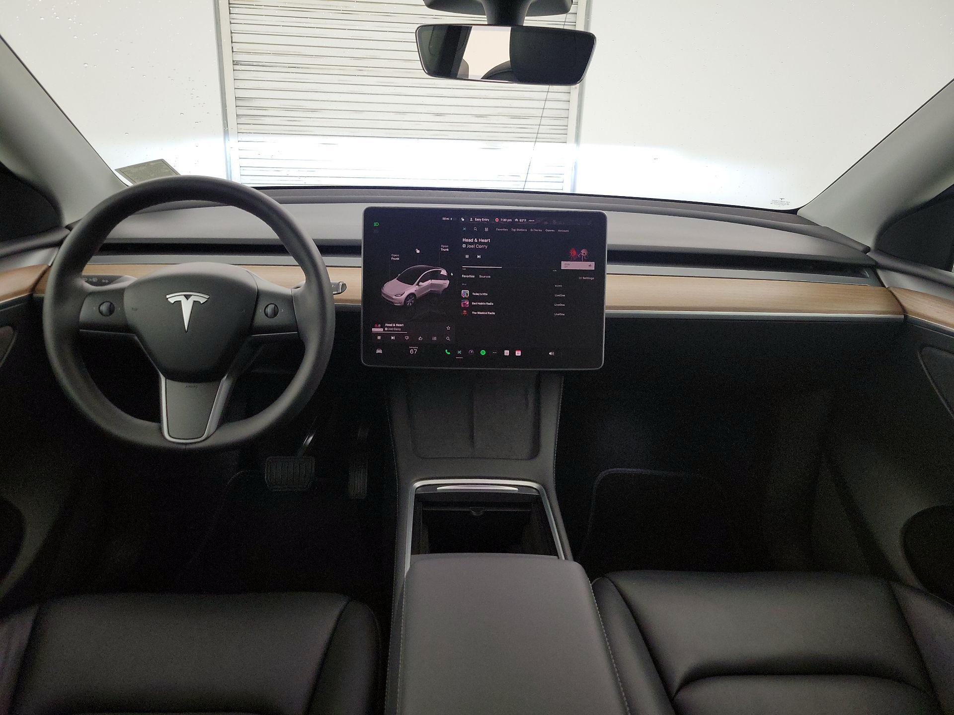 Thumbnail: 2022 Tesla Model Y - 9