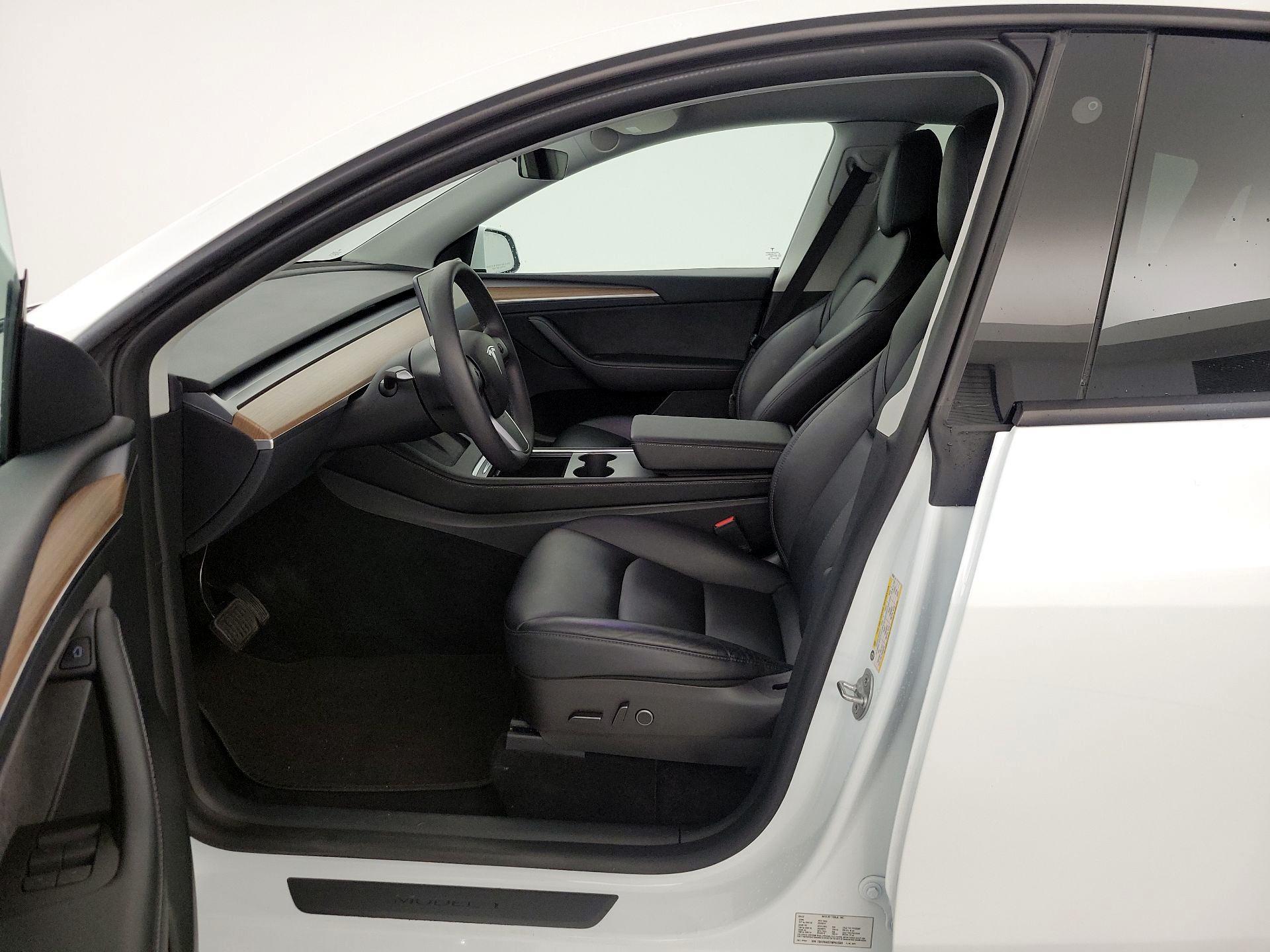 Thumbnail: 2022 Tesla Model Y - 11