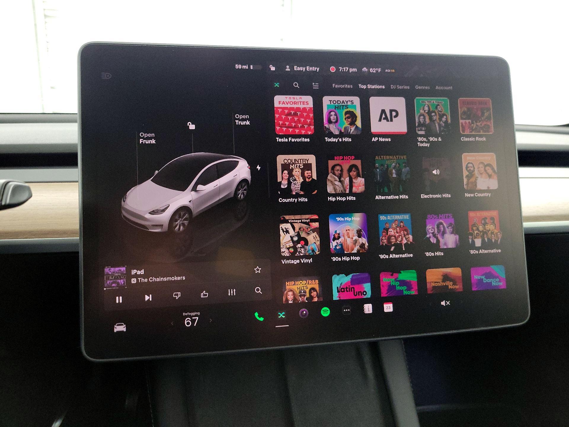 Thumbnail: 2022 Tesla Model Y - 15