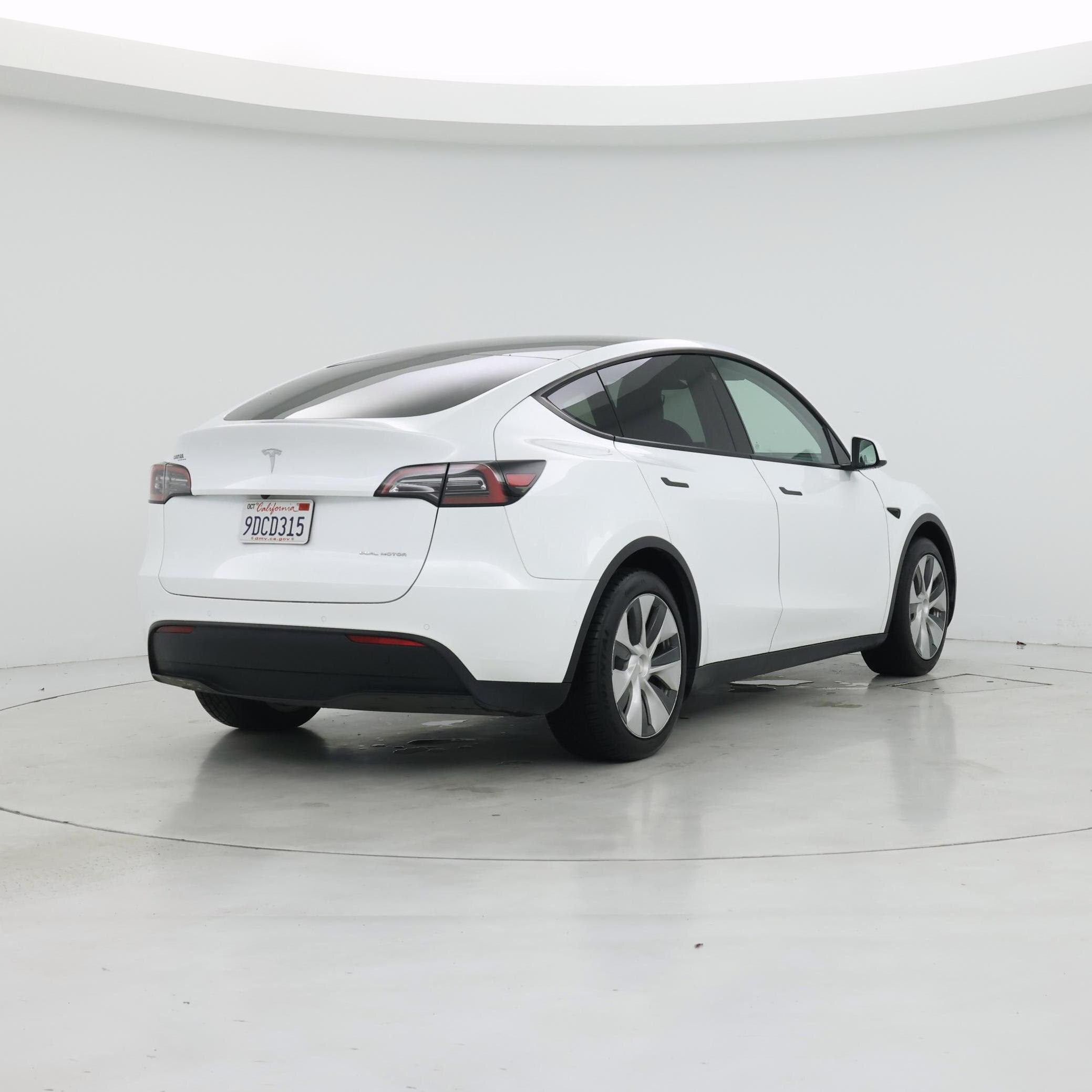 Thumbnail: 2022 Tesla Model Y - 8