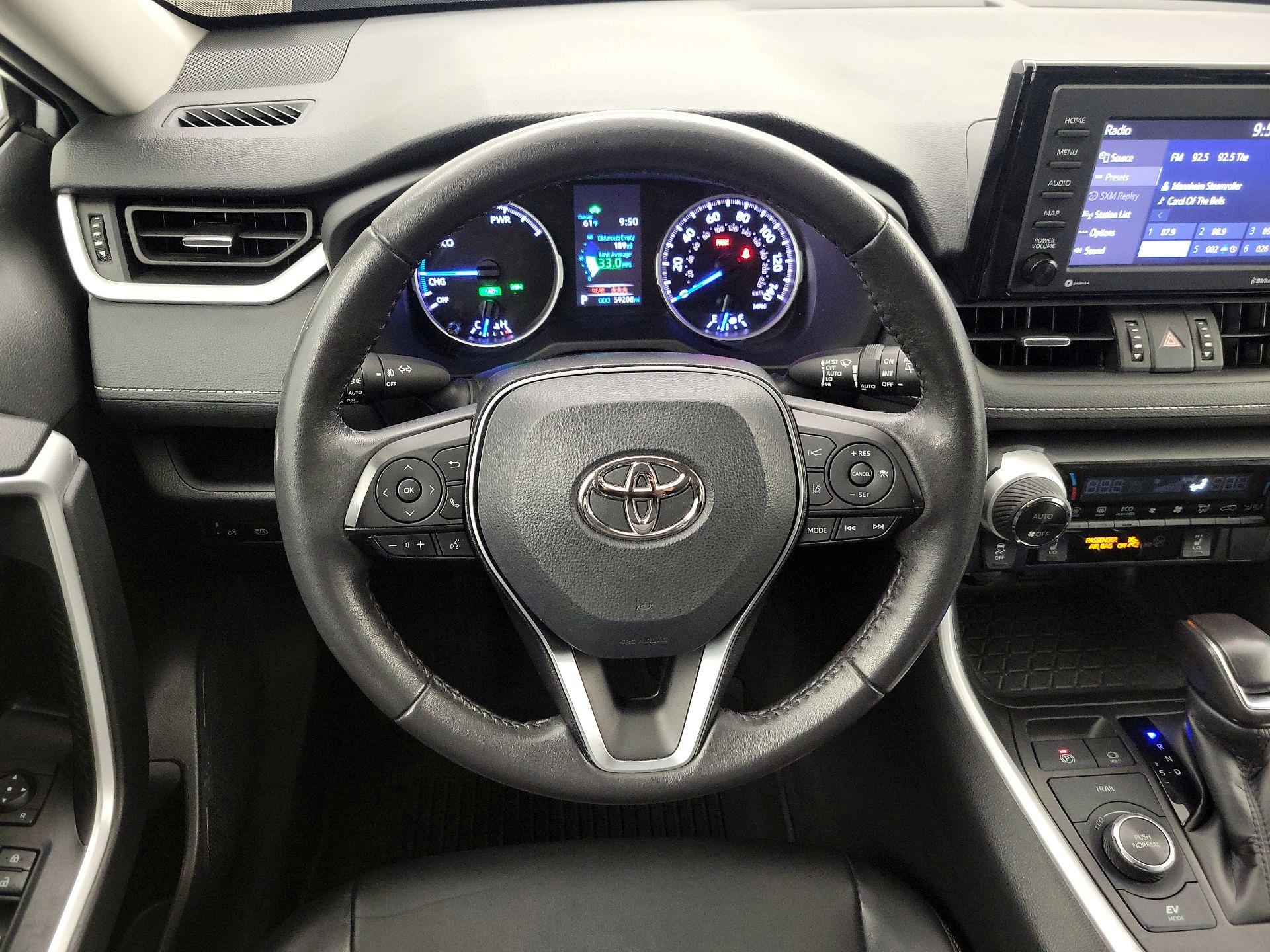 Thumbnail: 2022 Toyota RAV4 - 10