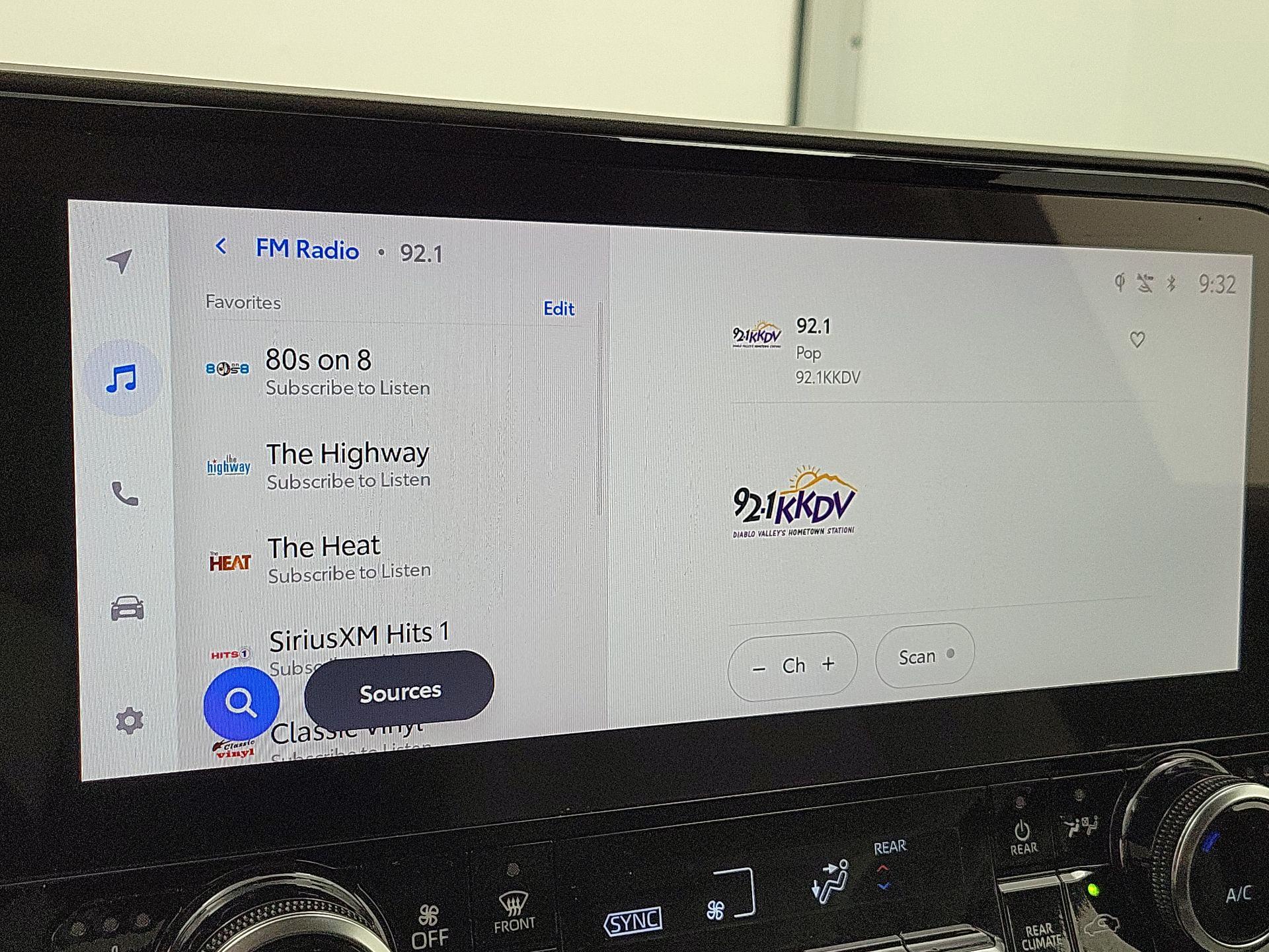 Thumbnail: 2023 Toyota Highlander - 15