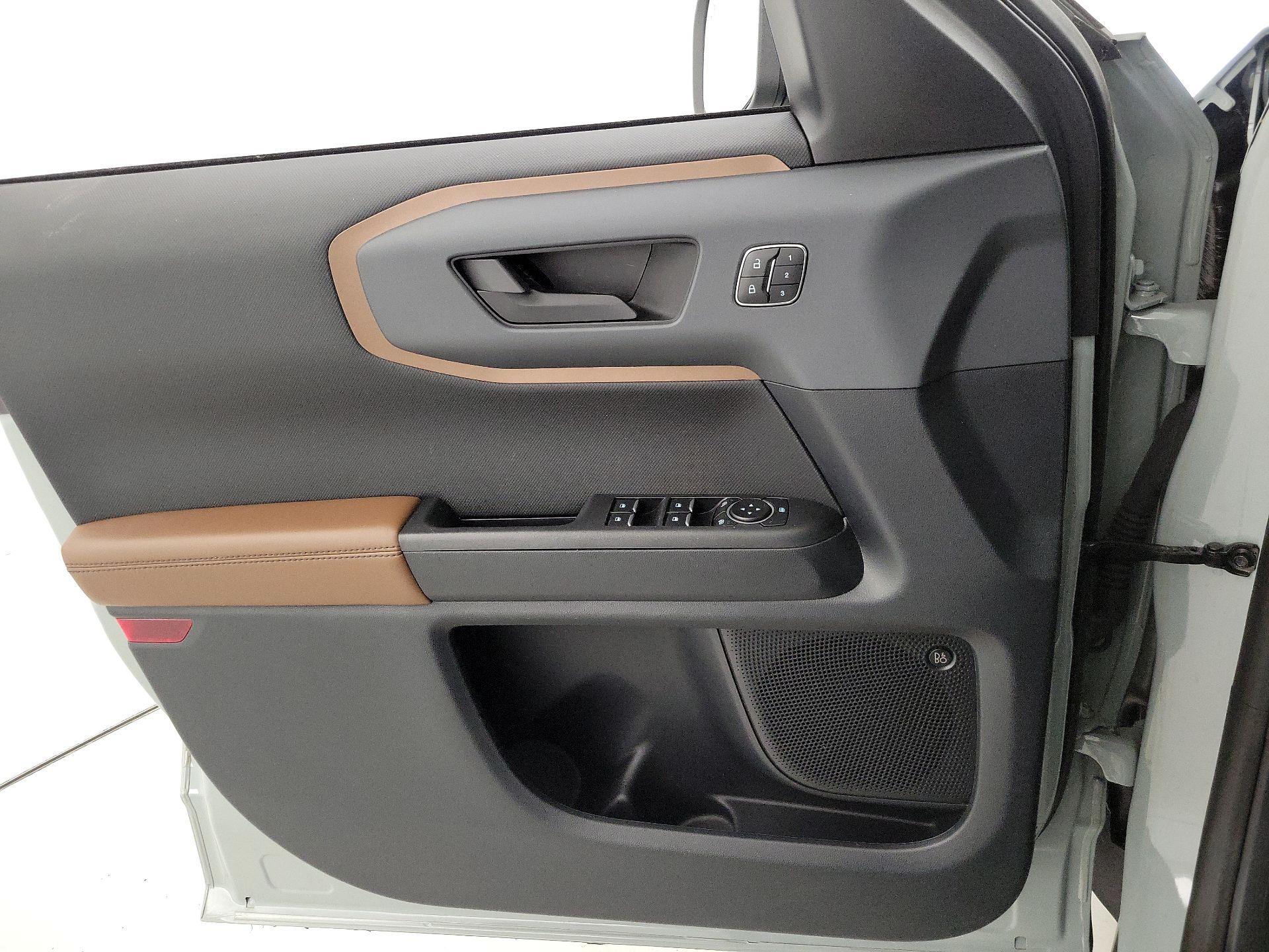 Thumbnail: 2023 Ford Bronco Sport - 12