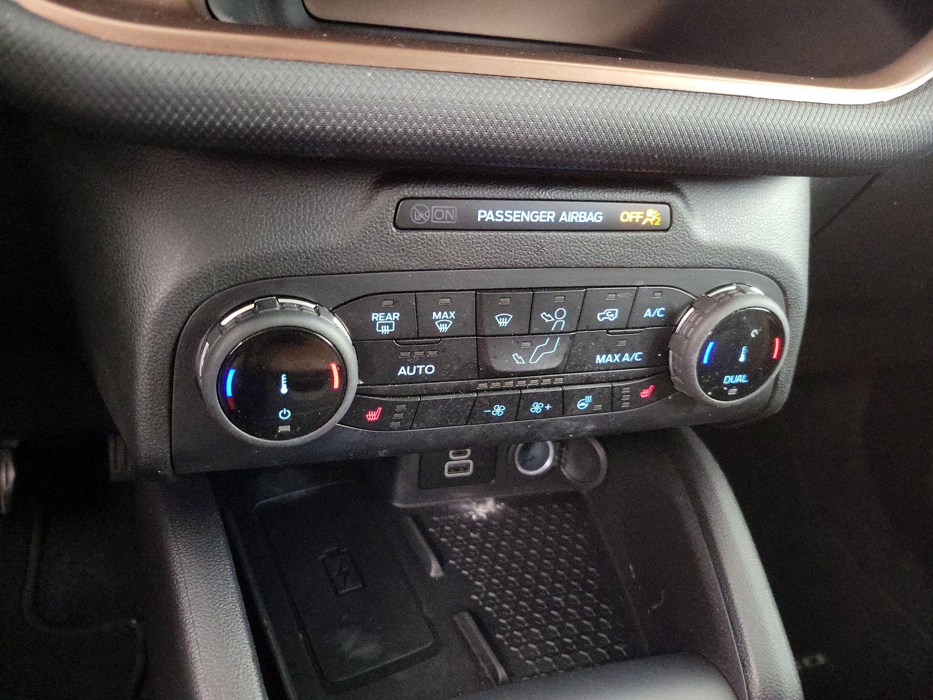 Thumbnail: 2023 Ford Bronco Sport - 16