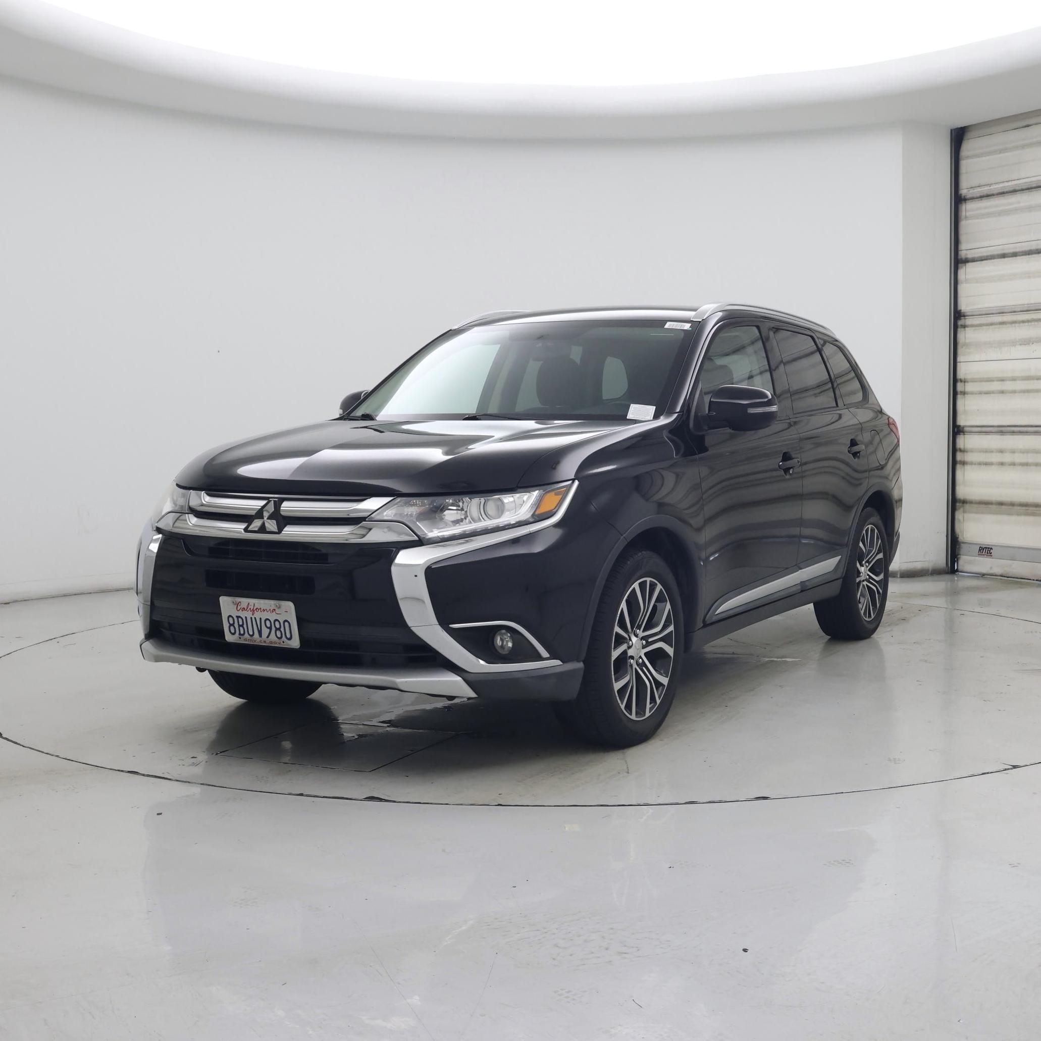 Thumbnail: 2016 Mitsubishi Outlander - 4