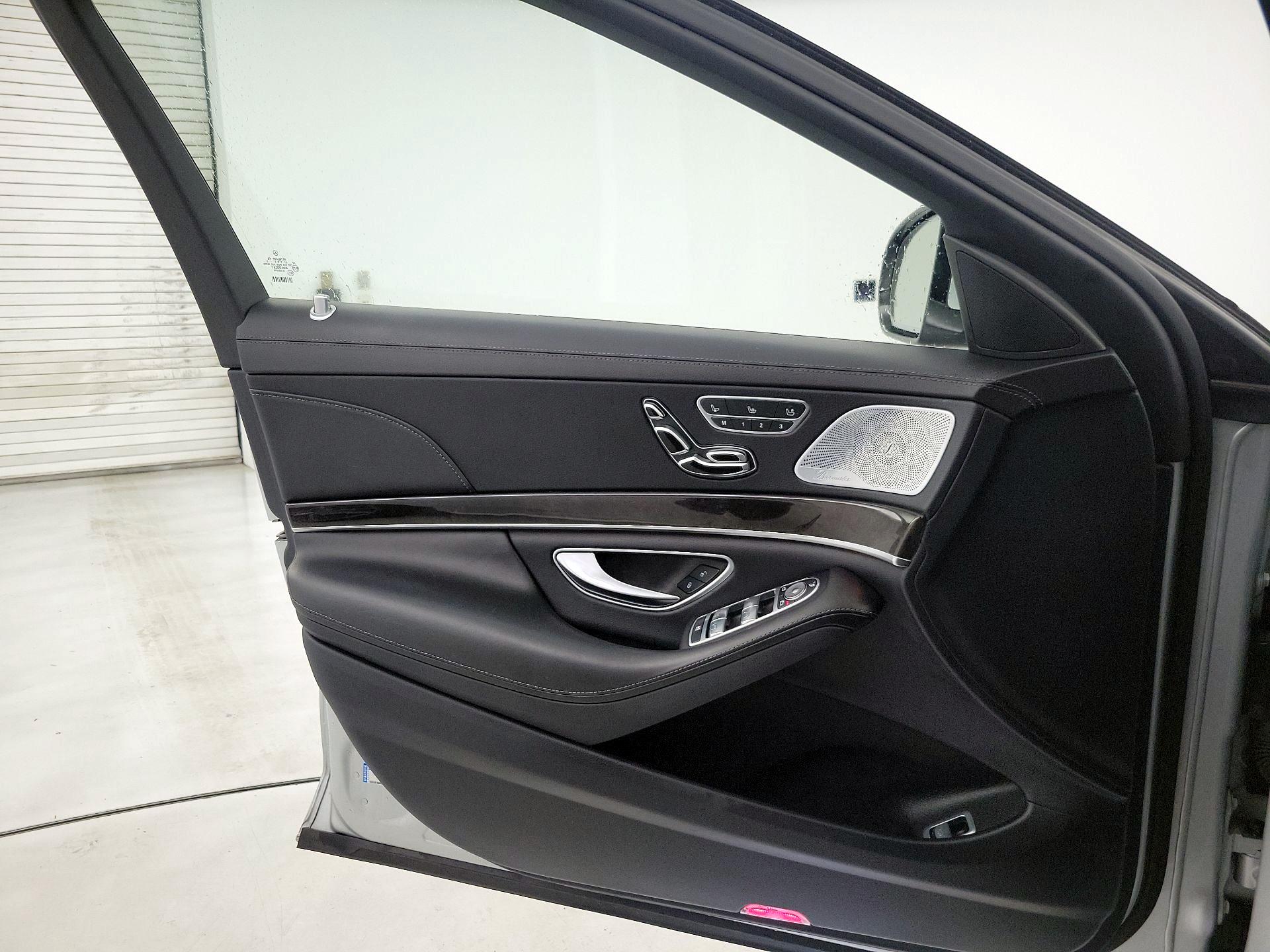 Thumbnail: 2020 Mercedes-Benz S-Class - 12