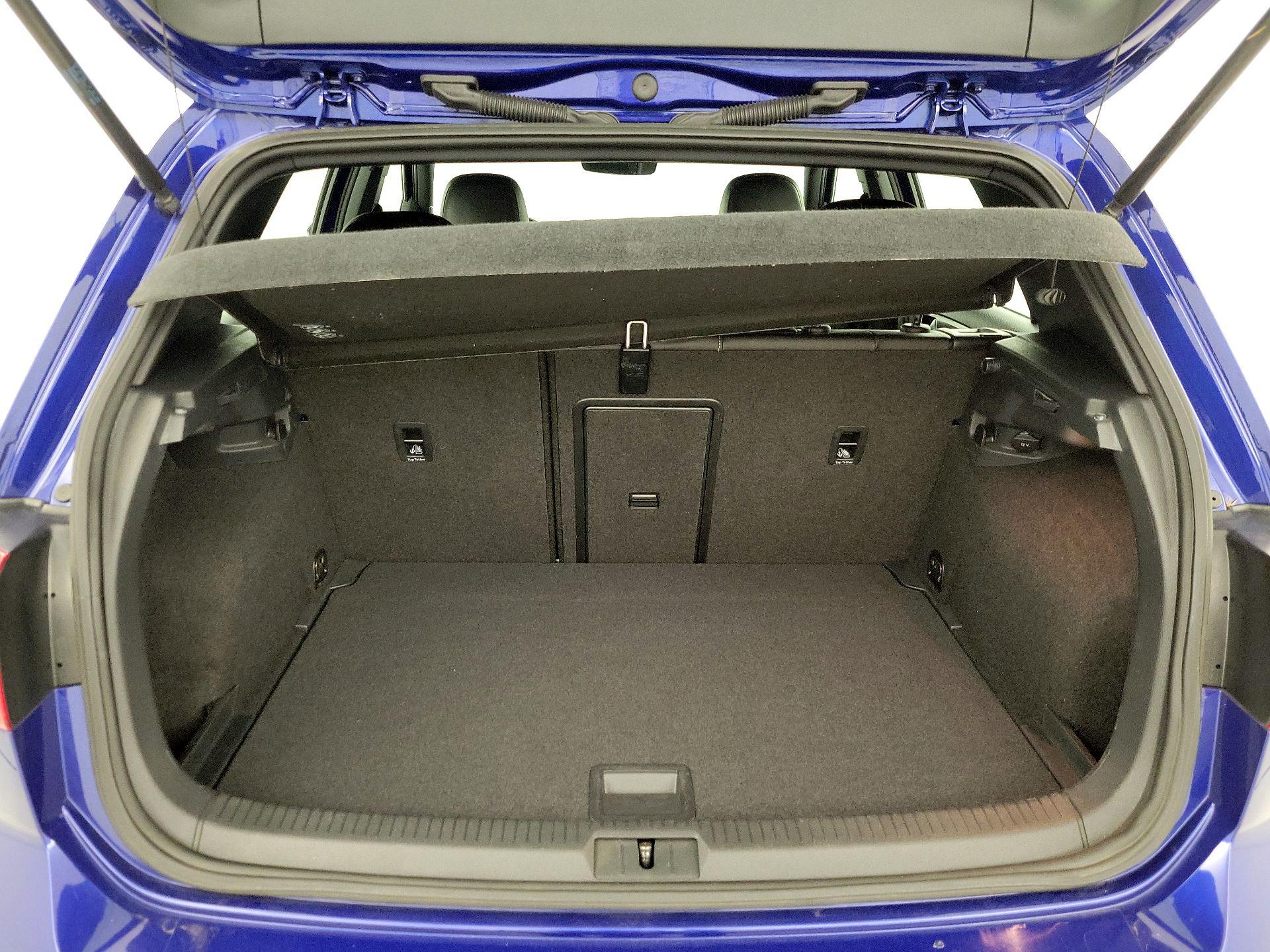 Thumbnail: 2017 Volkswagen Golf - 19