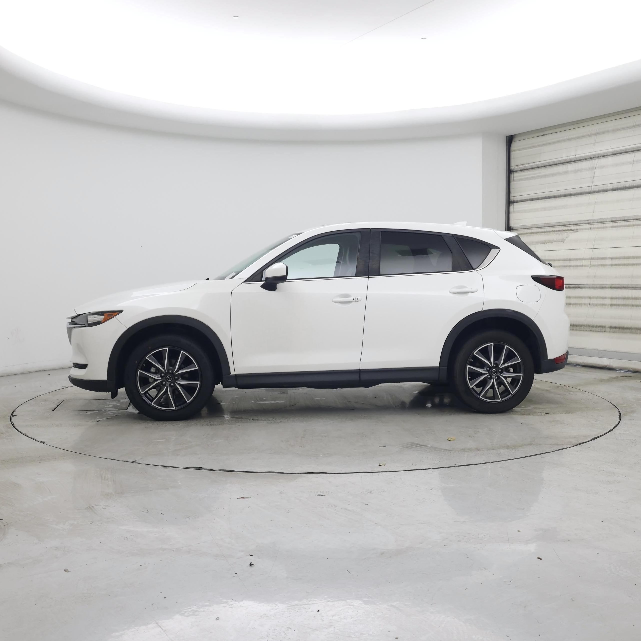 Thumbnail: 2018 Mazda CX-5 - 3