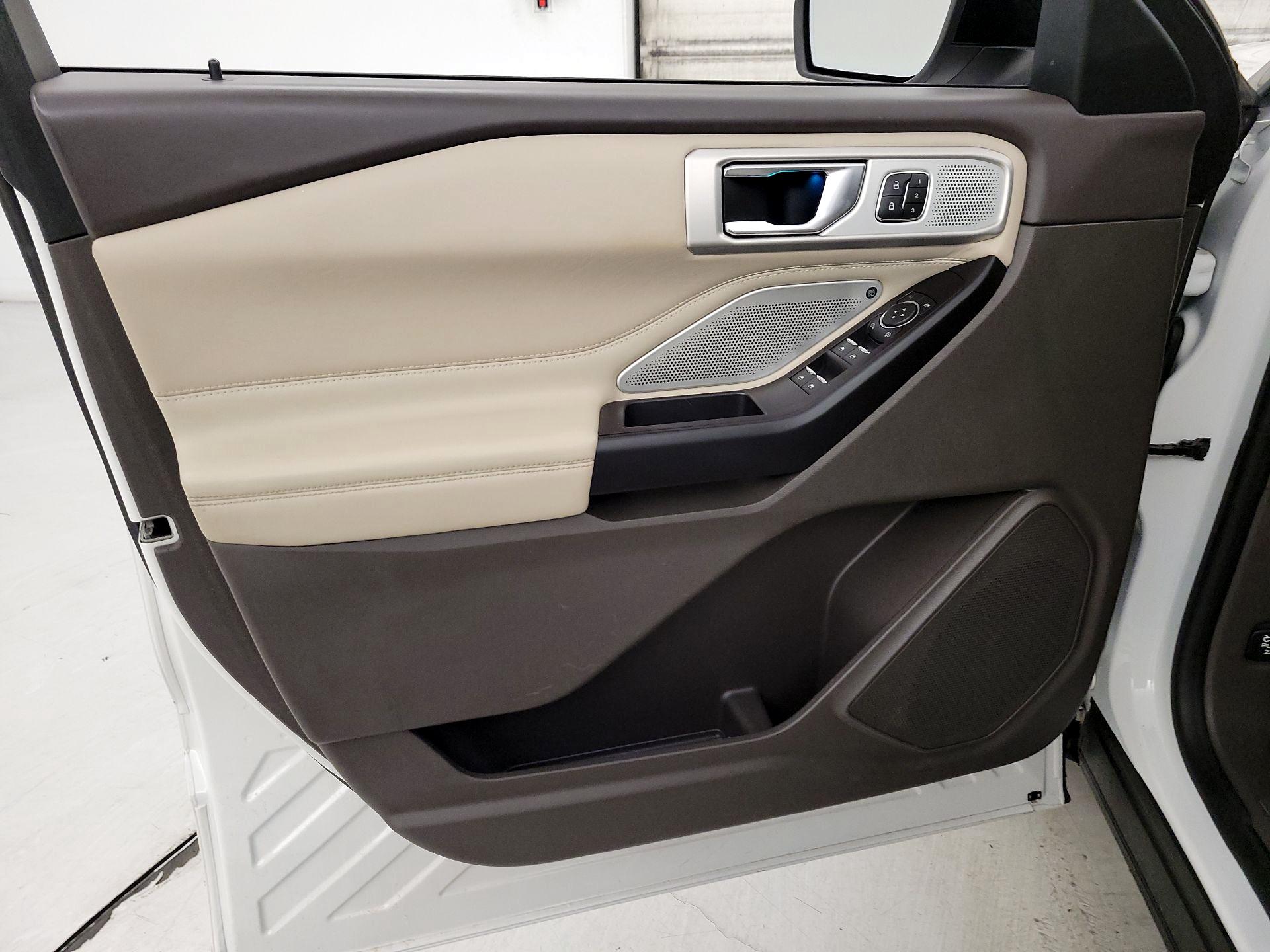 Thumbnail: 2020 Ford Explorer - 12