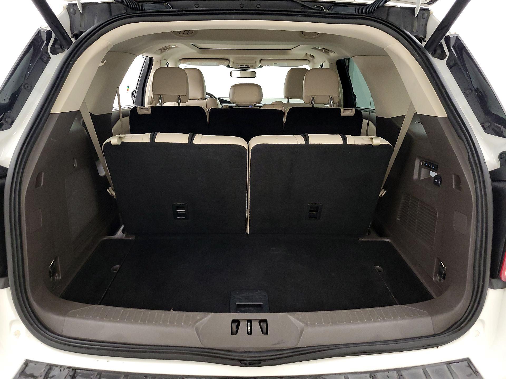 Thumbnail: 2020 Ford Explorer - 18