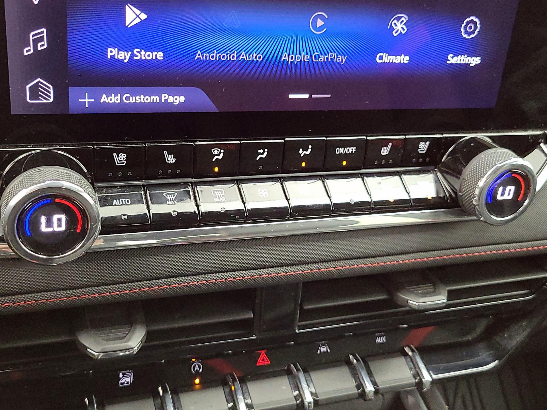 Thumbnail: 2023 Chevrolet Colorado - 16