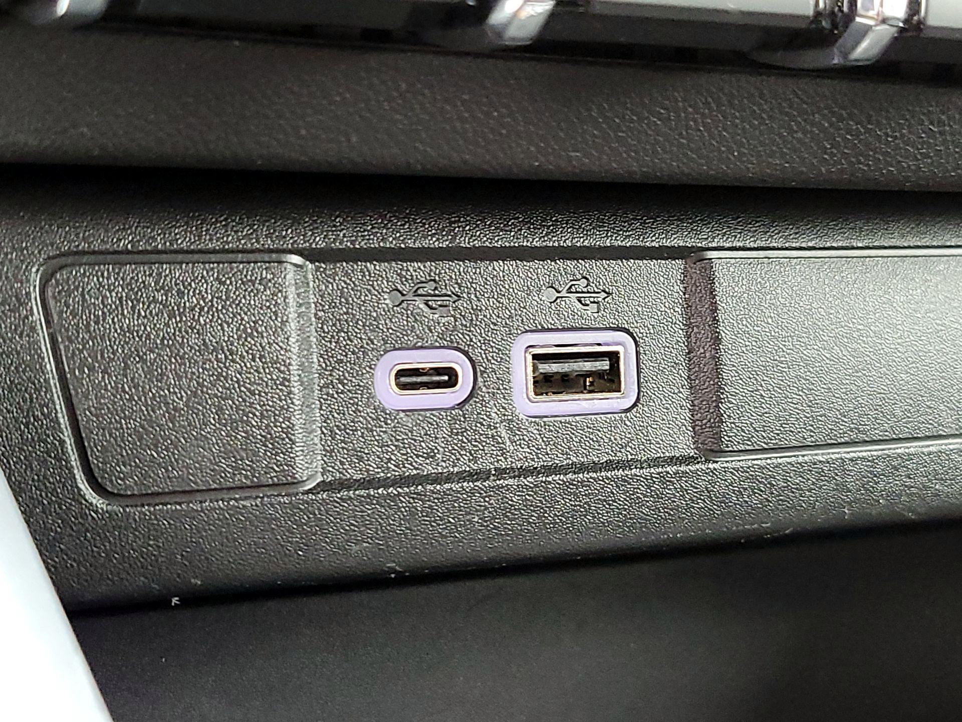 Thumbnail: 2023 Chevrolet Colorado - 18