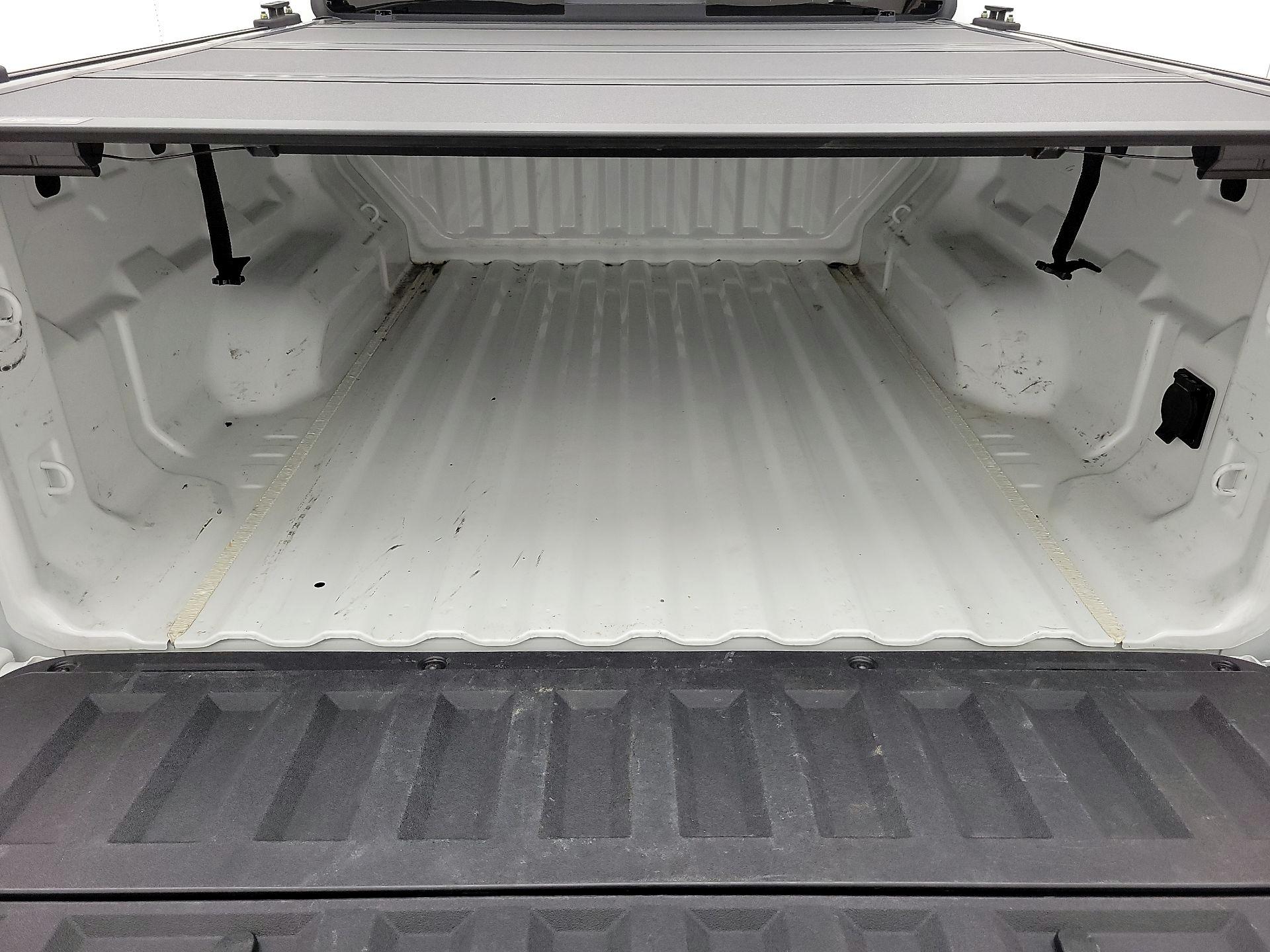 Thumbnail: 2023 Chevrolet Colorado - 20