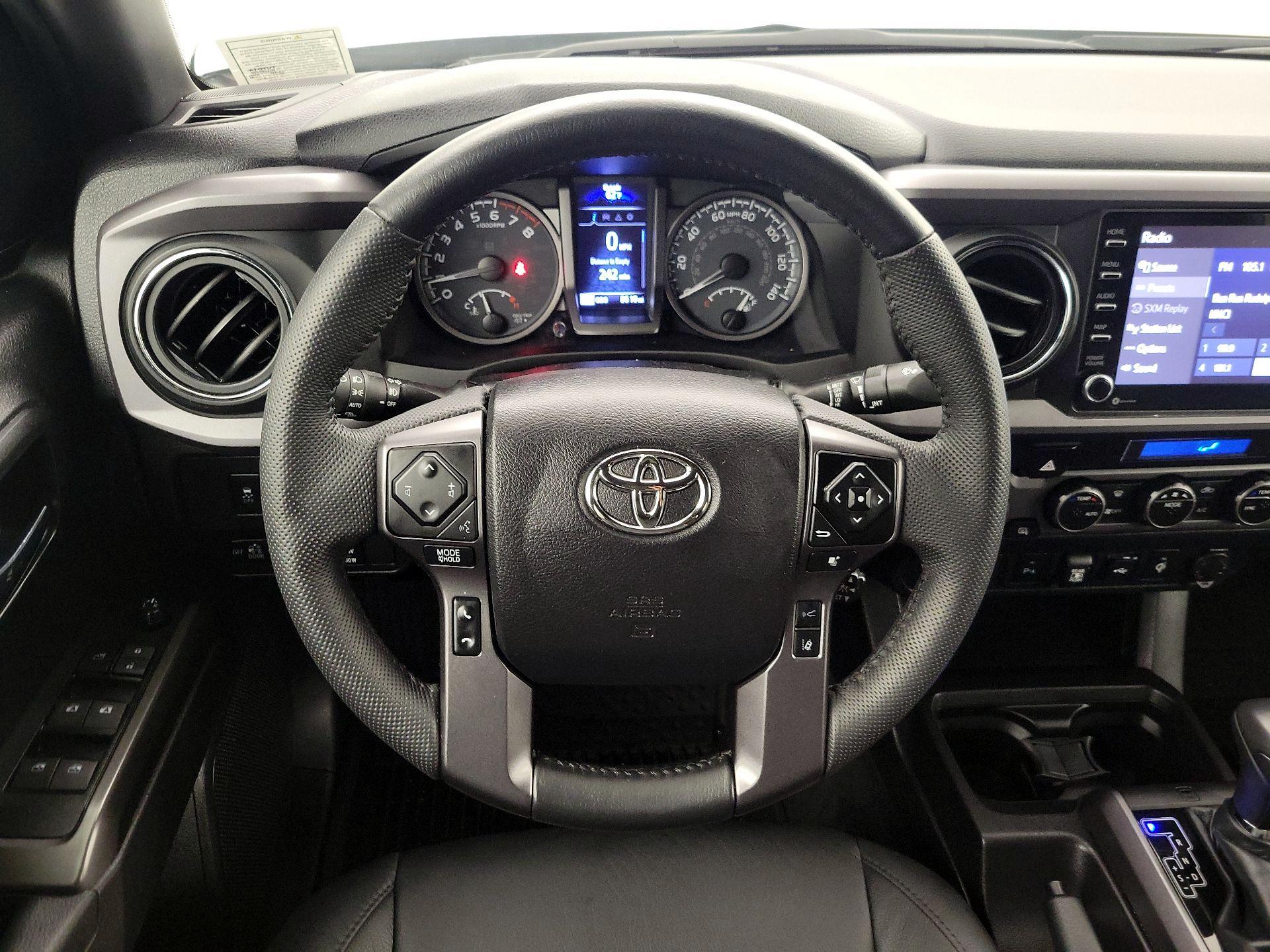 Thumbnail: 2022 Toyota Tacoma - 10