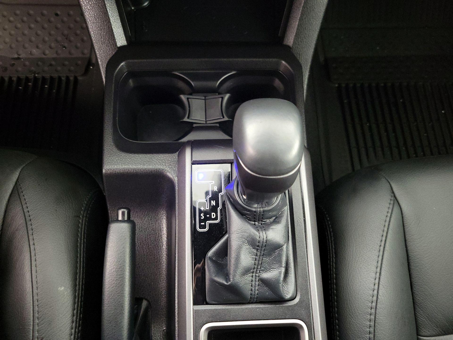 Thumbnail: 2022 Toyota Tacoma - 17