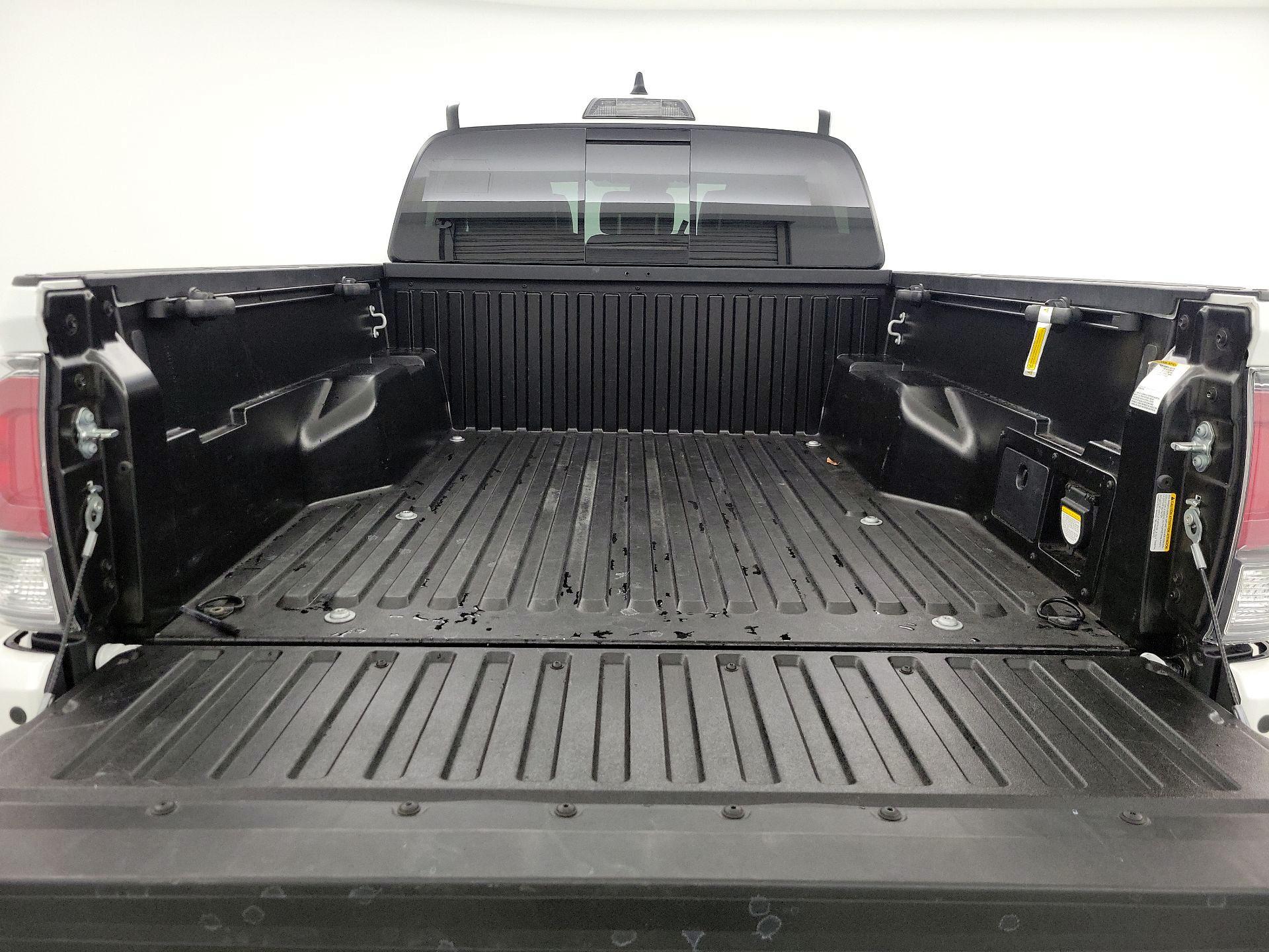 Thumbnail: 2022 Toyota Tacoma - 19