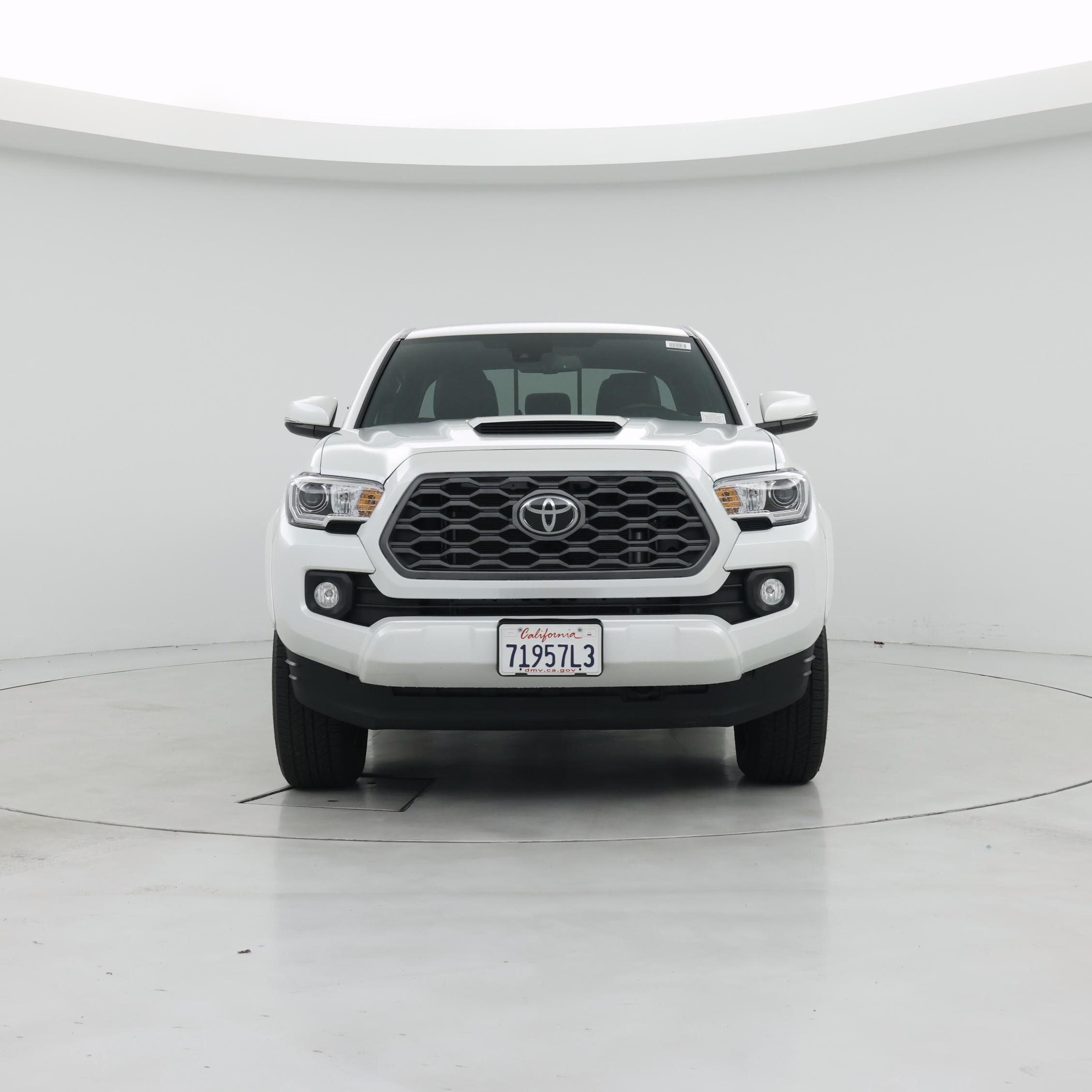 Thumbnail: 2022 Toyota Tacoma - 5