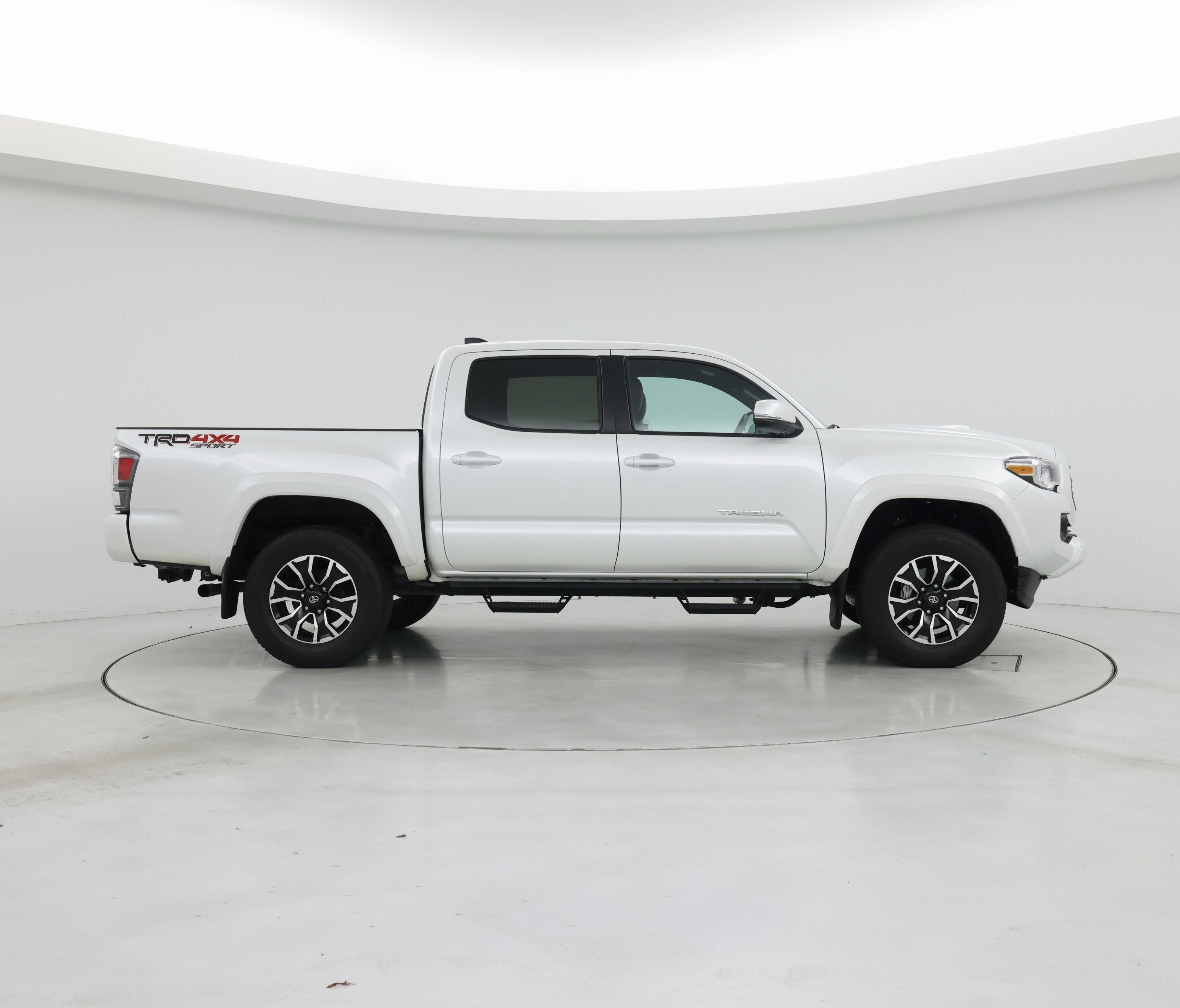 Thumbnail: 2022 Toyota Tacoma - 7