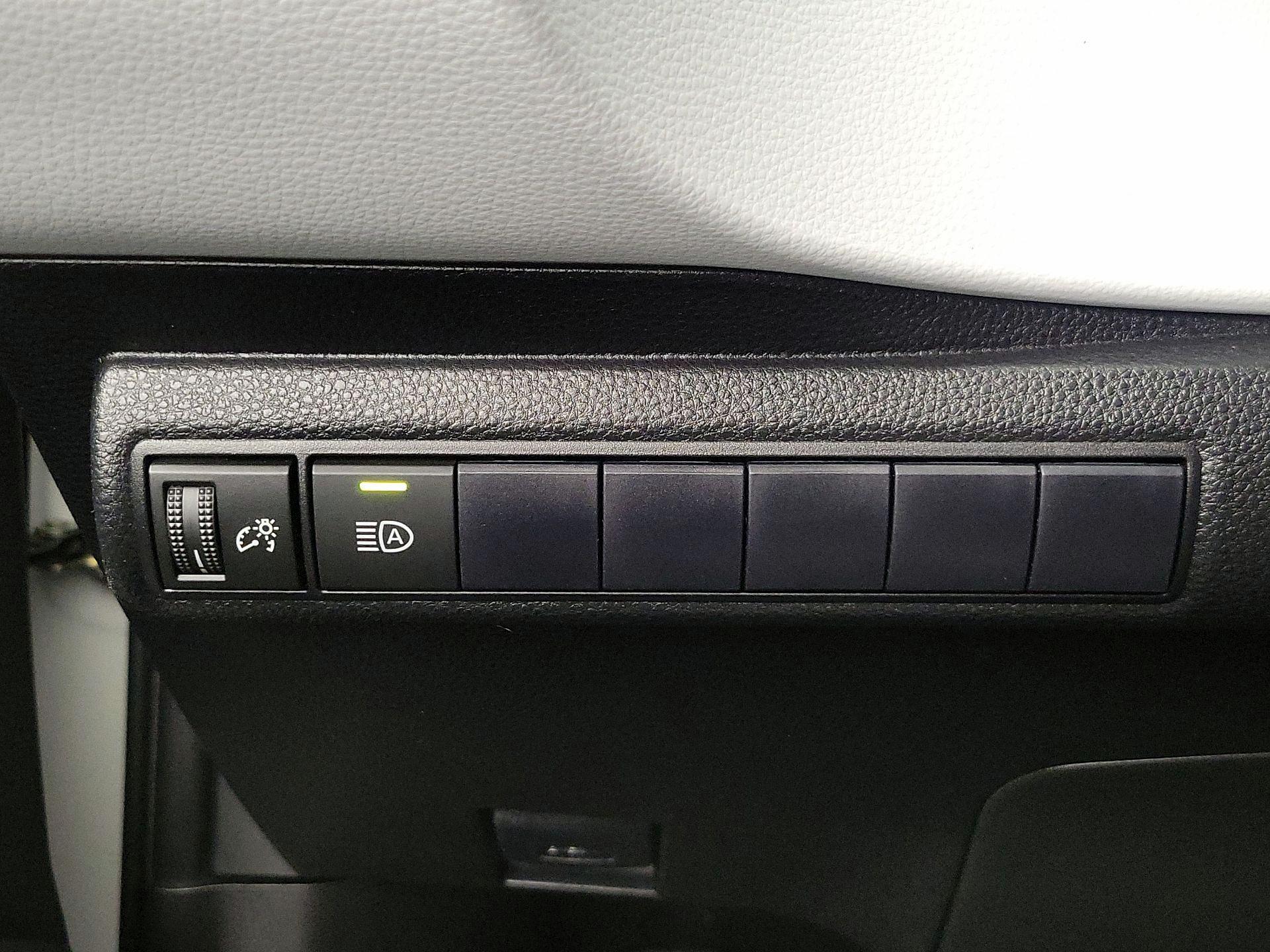 Thumbnail: 2021 Toyota Corolla - 13