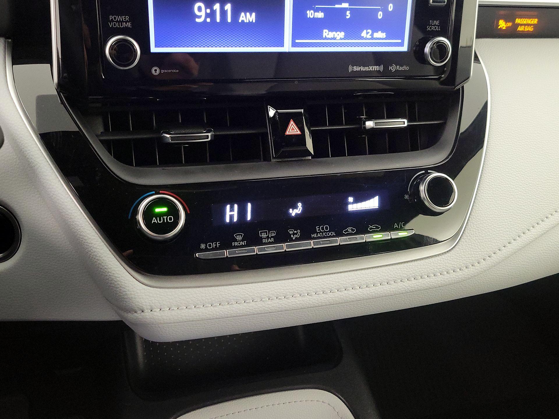 Thumbnail: 2021 Toyota Corolla - 16