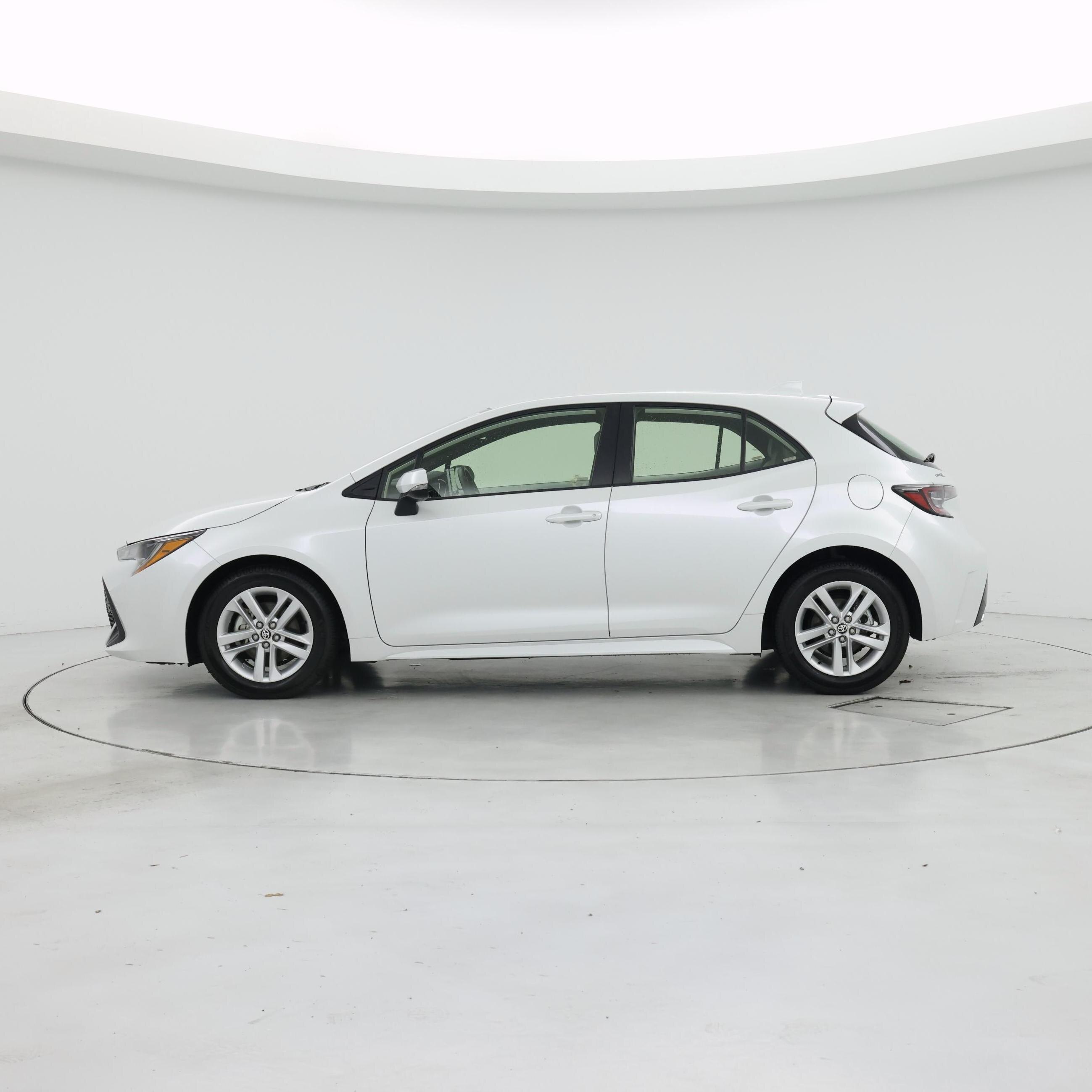 Thumbnail: 2021 Toyota Corolla - 3