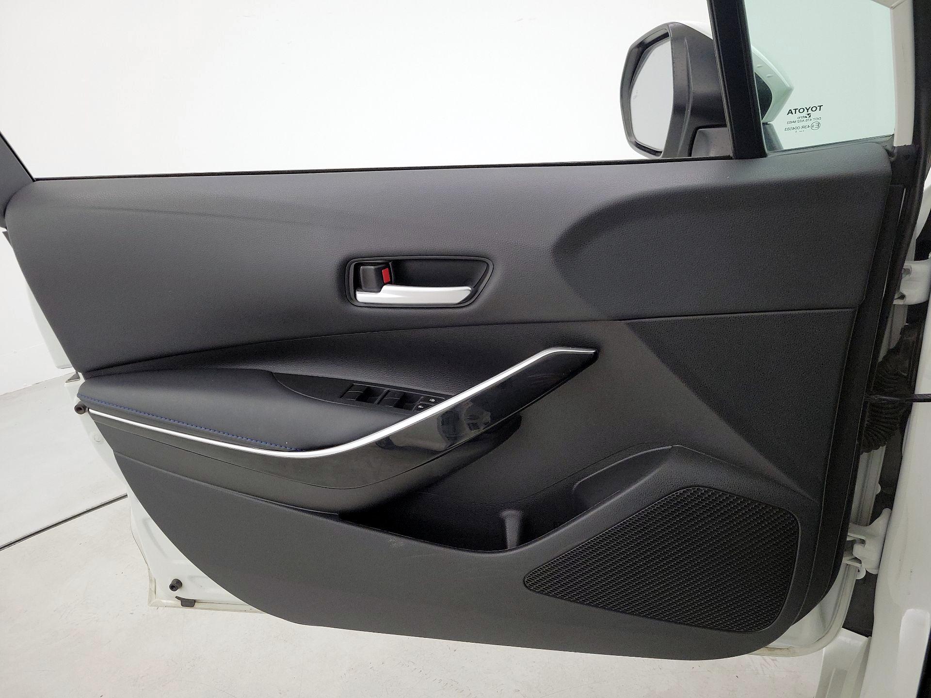 Thumbnail: 2021 Toyota Corolla - 12