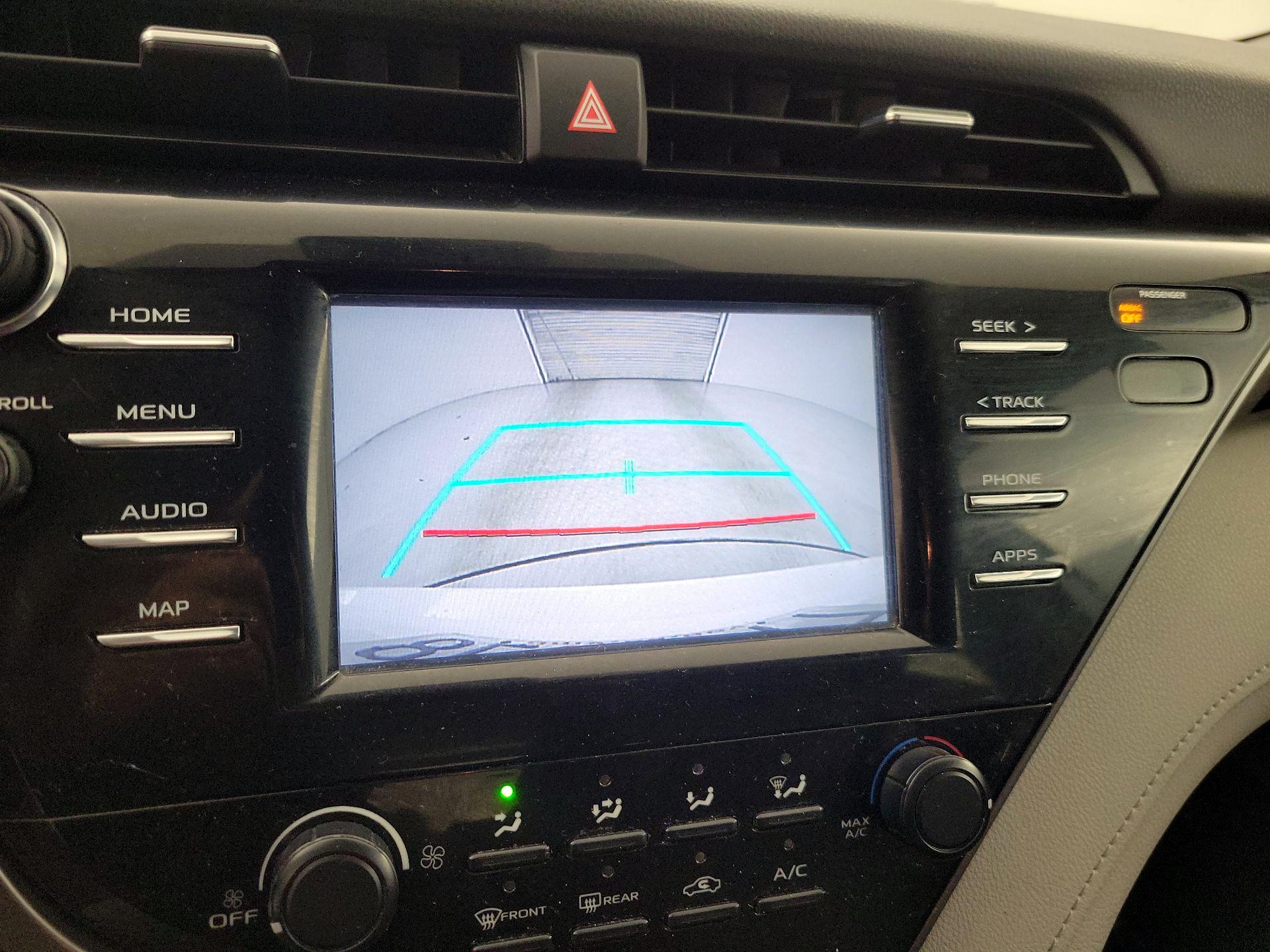 Thumbnail: 2019 Toyota Camry - 14