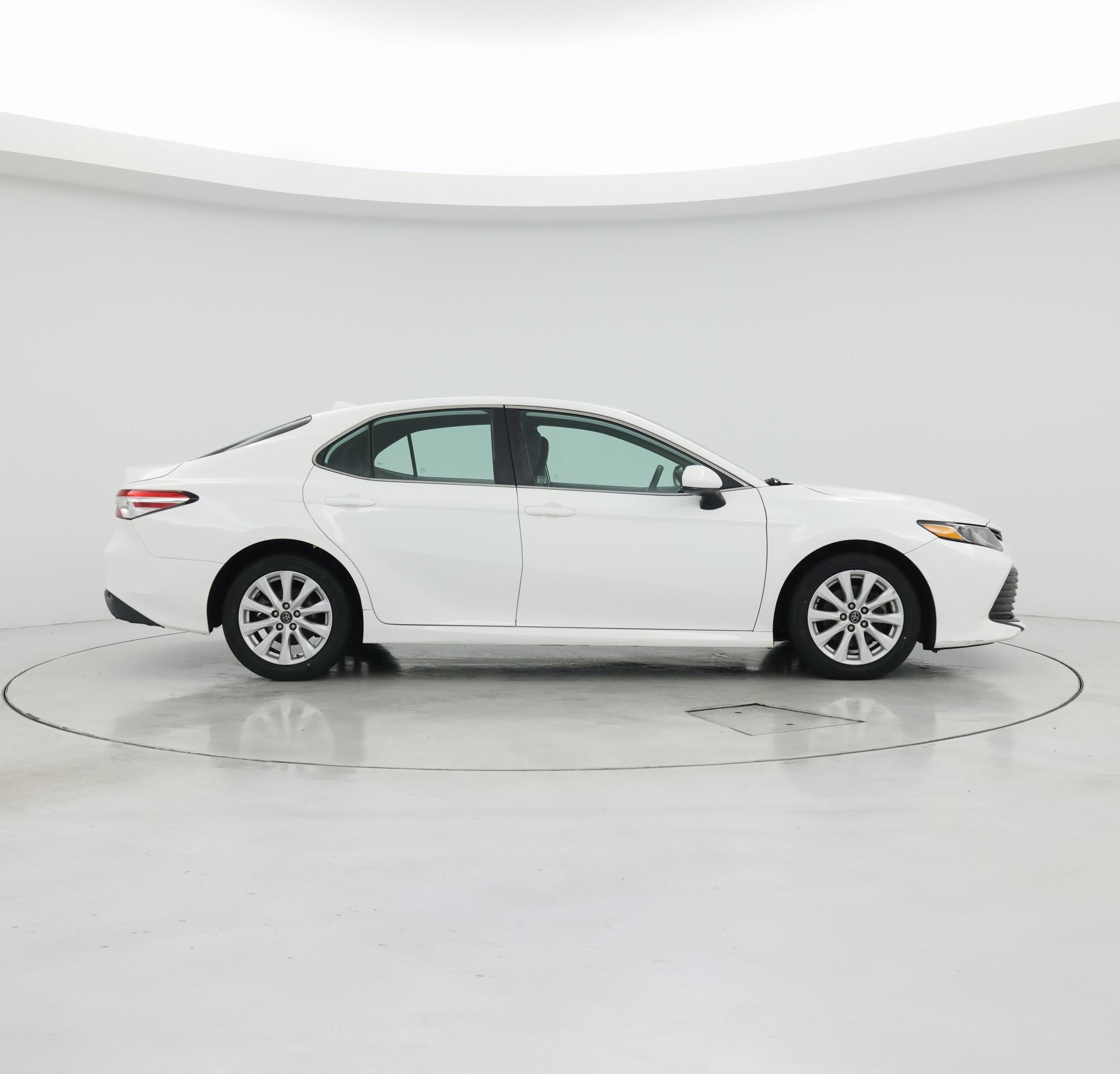 Thumbnail: 2019 Toyota Camry - 7