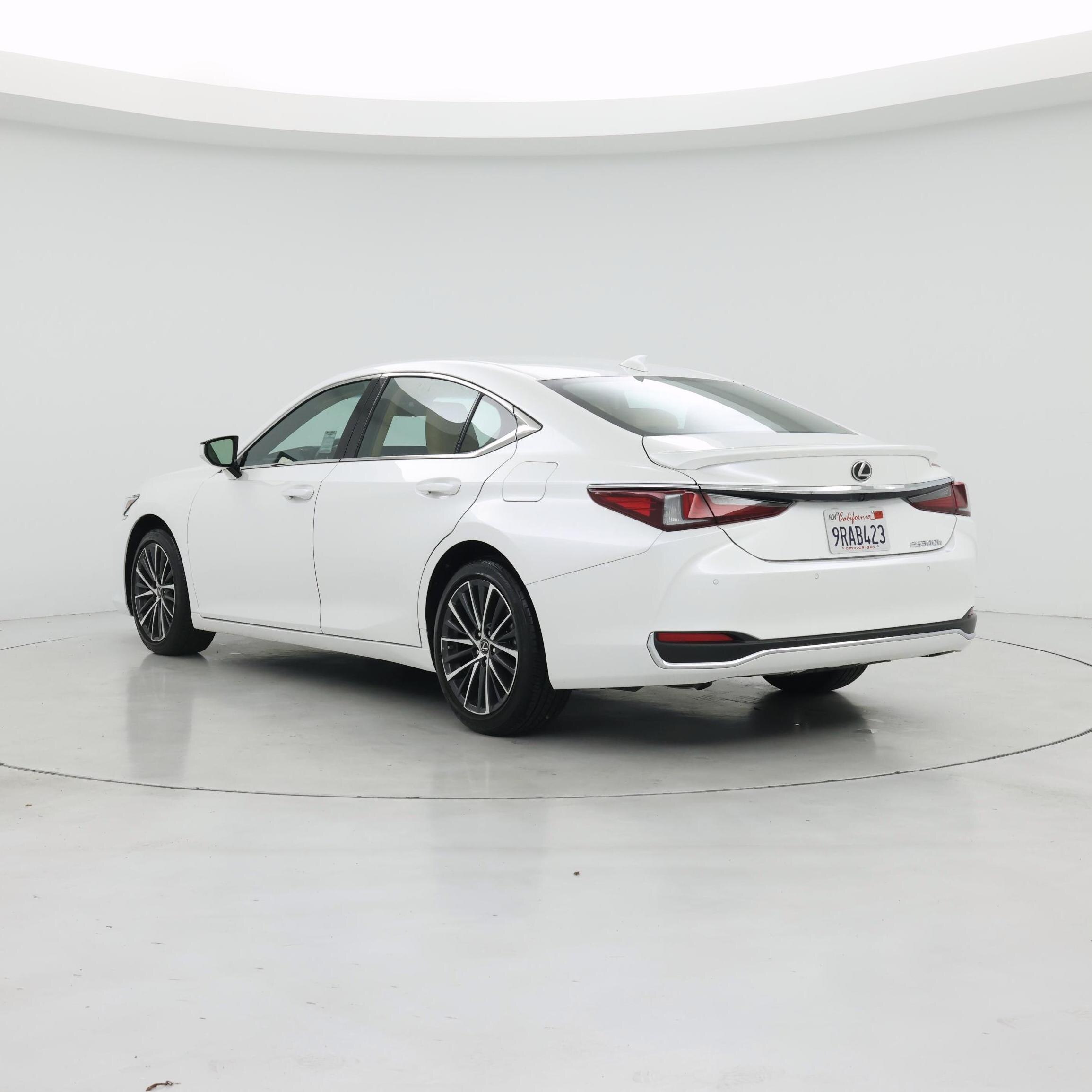 Thumbnail: 2025 Lexus ES - 2