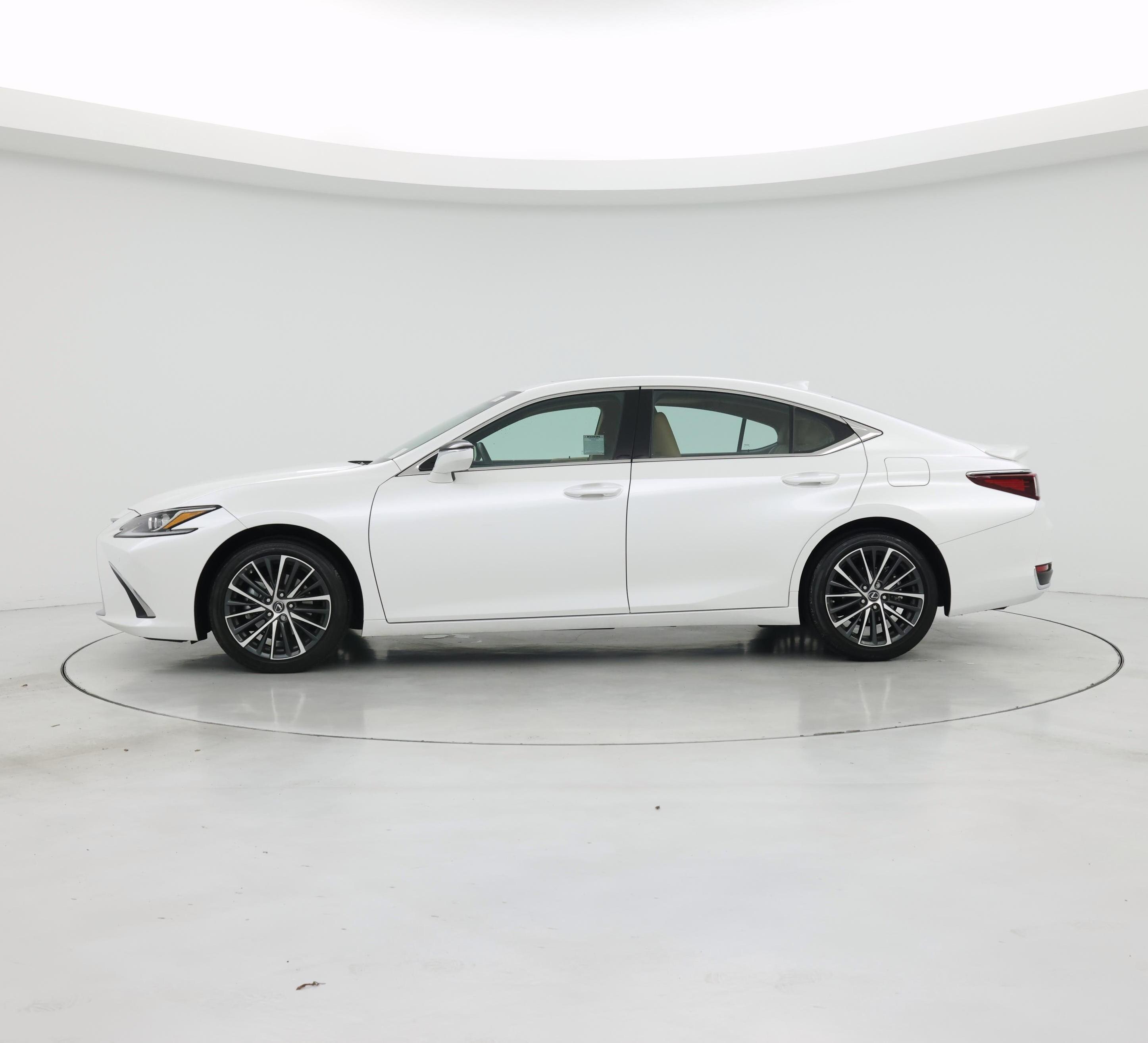 Thumbnail: 2025 Lexus ES - 3