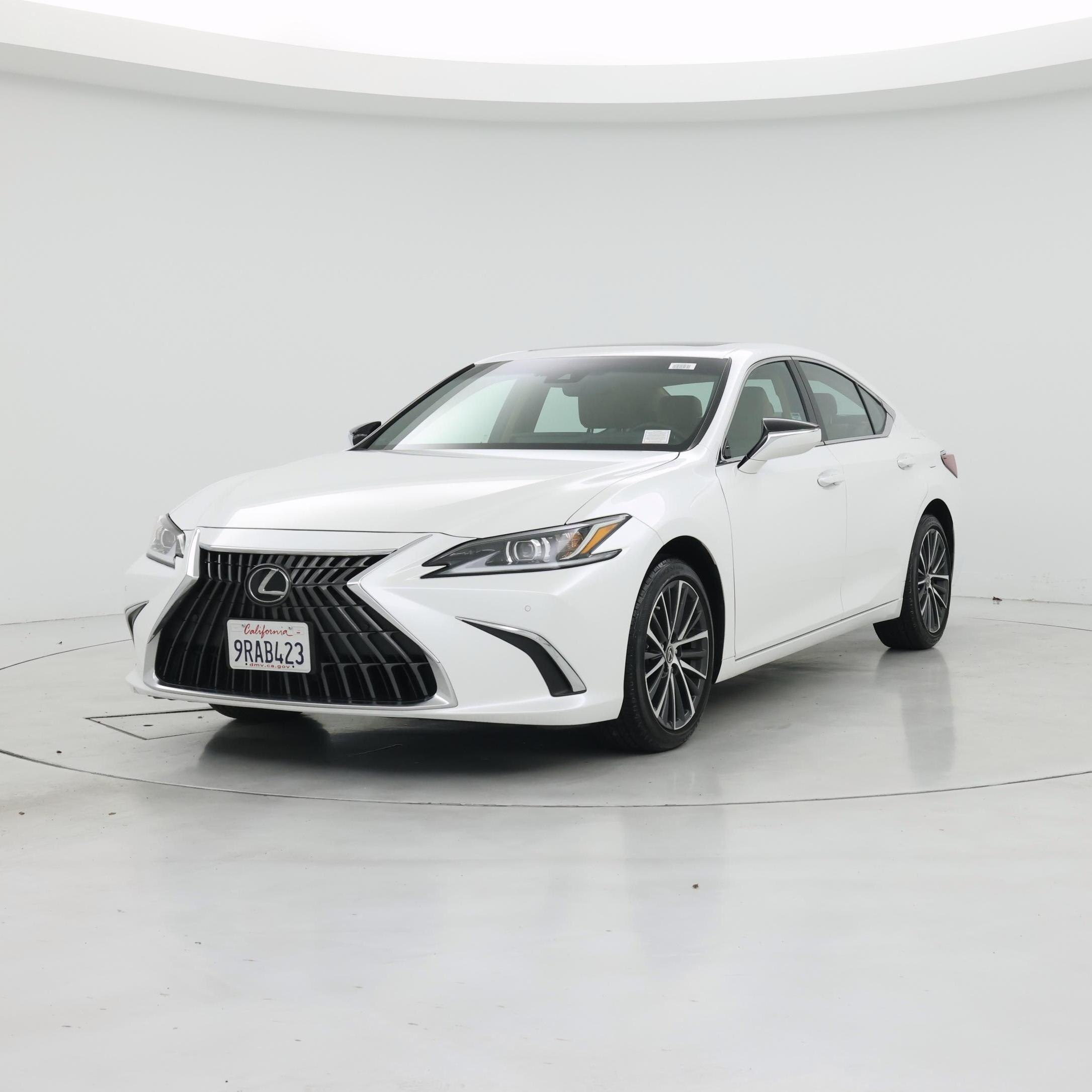 Thumbnail: 2025 Lexus ES - 4