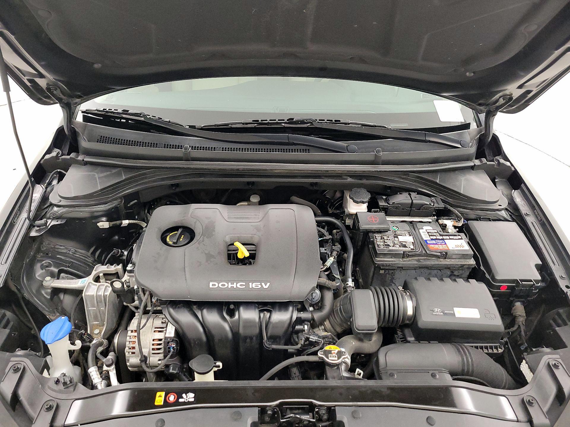 Thumbnail: 2018 Hyundai Elantra - 18