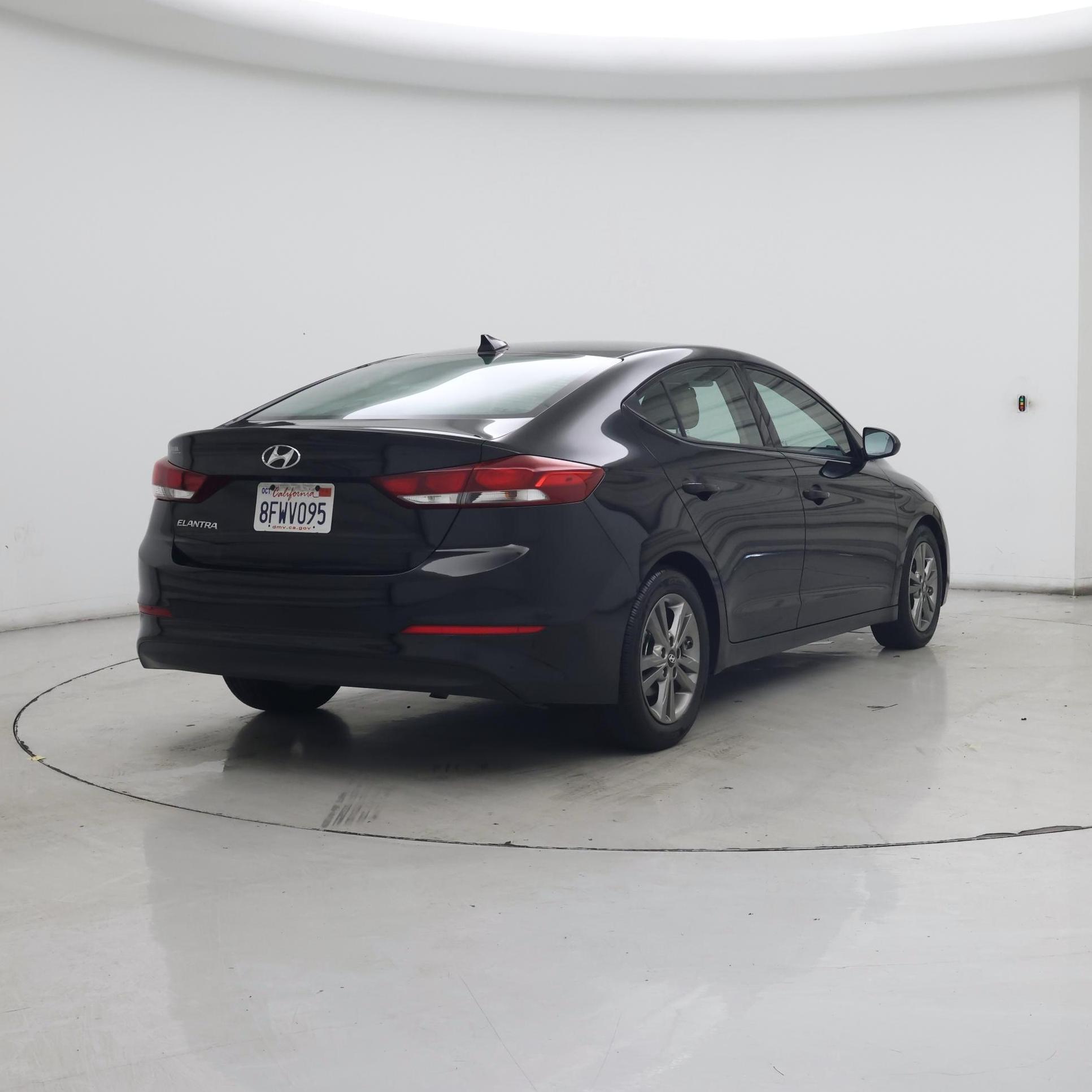 Thumbnail: 2018 Hyundai Elantra - 8