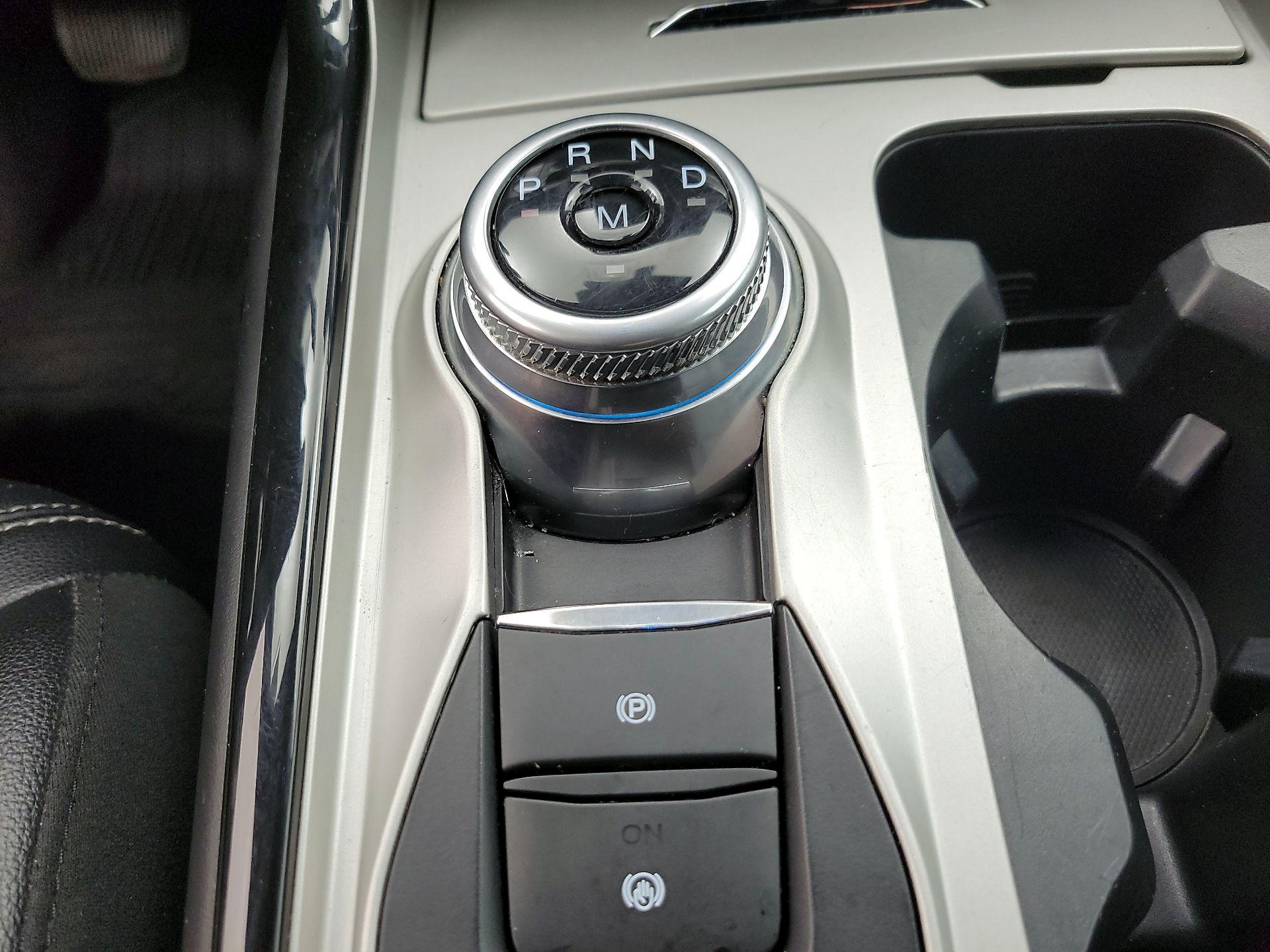 Thumbnail: 2022 Ford Explorer - 17