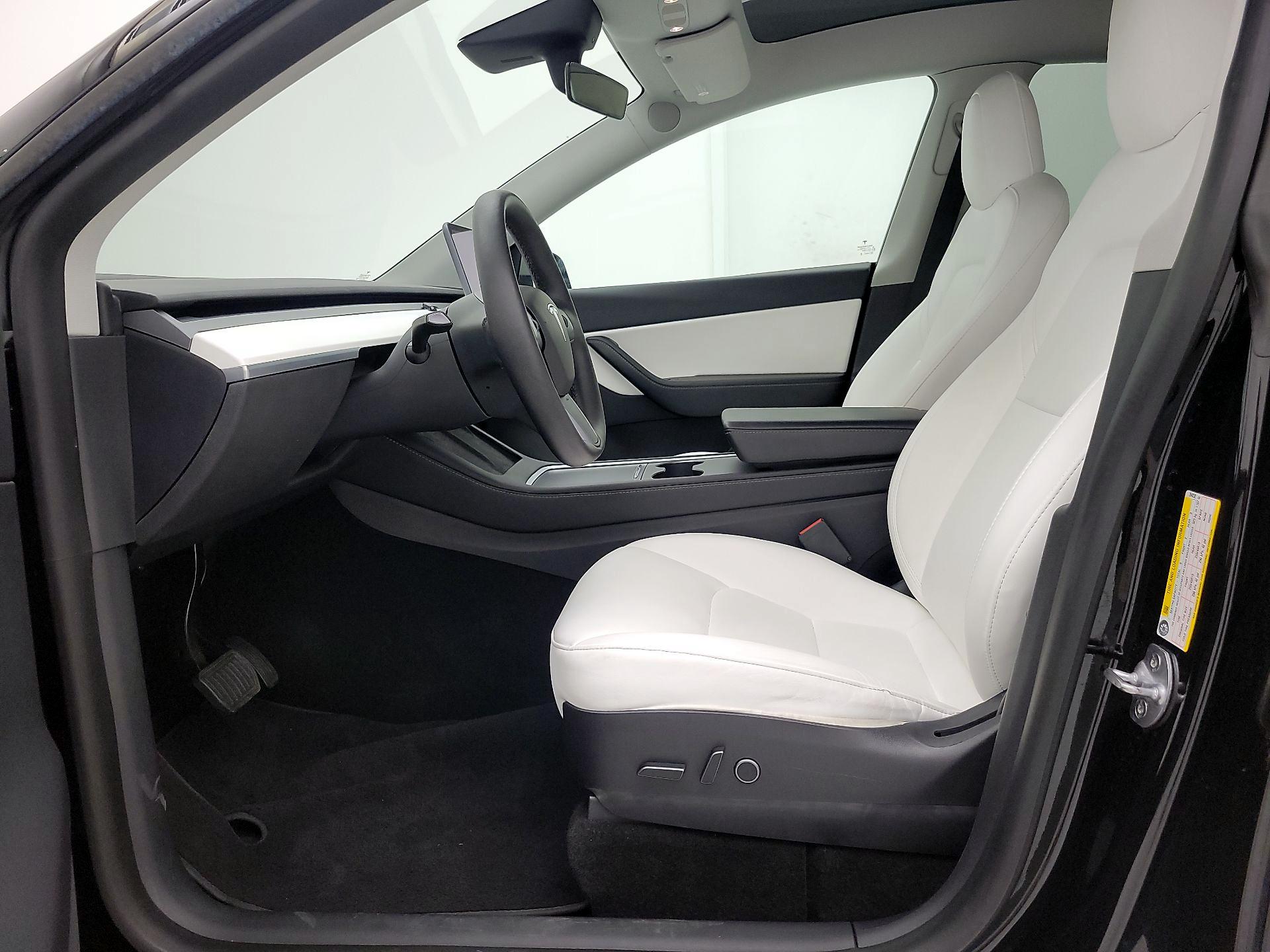 Thumbnail: 2022 Tesla Model Y - 11