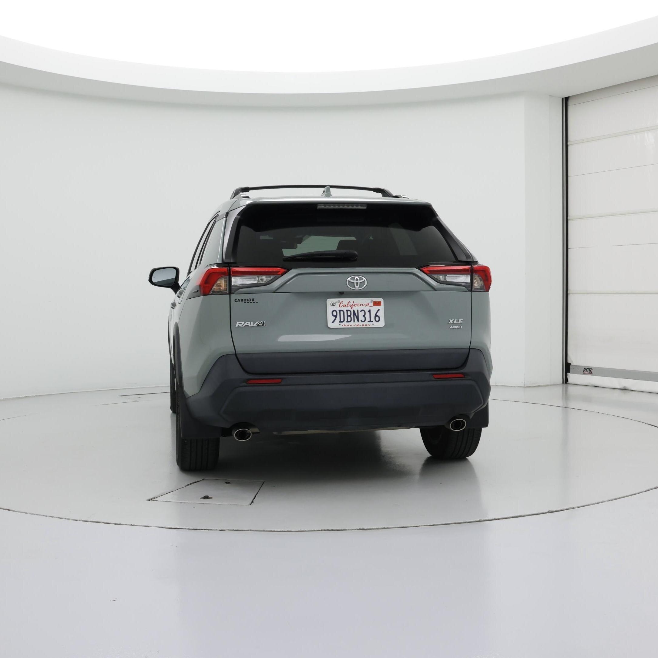 Thumbnail: 2022 Toyota RAV4 - 6