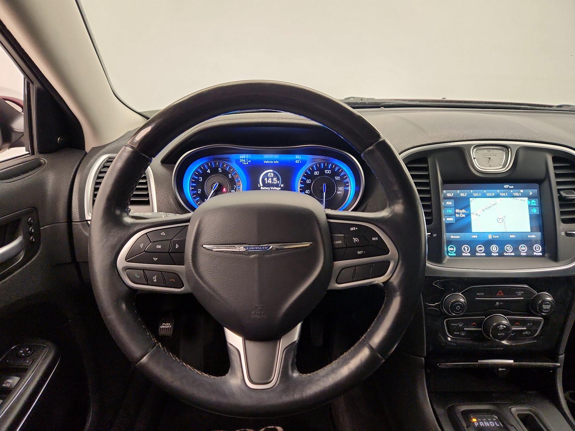 Thumbnail: 2017 Chrysler 300 - 10