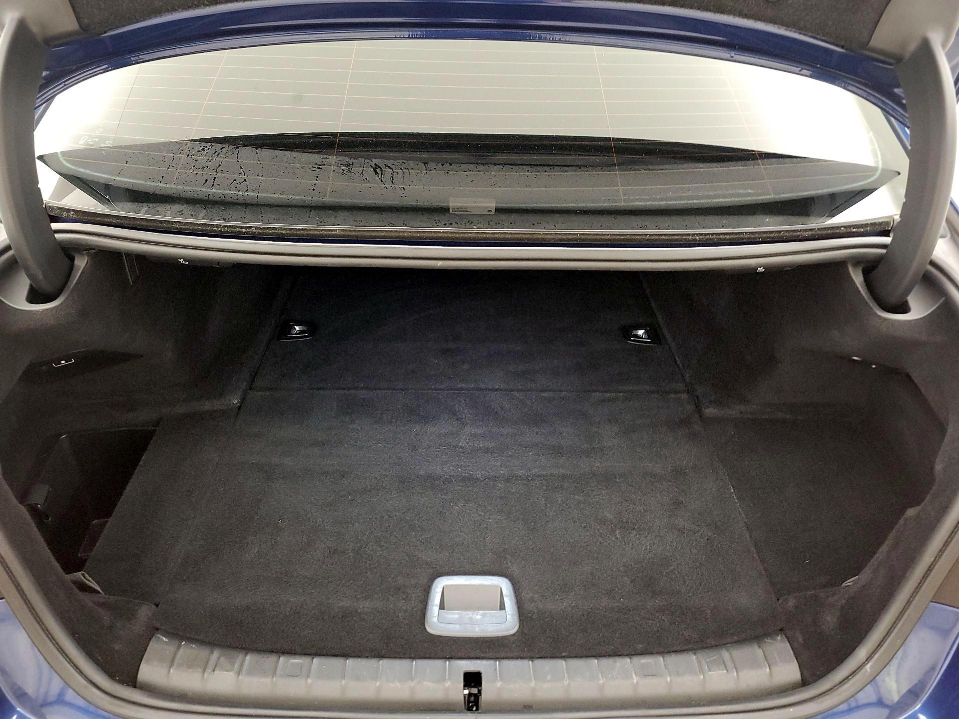 Thumbnail: 2022 BMW 5 Series - 18